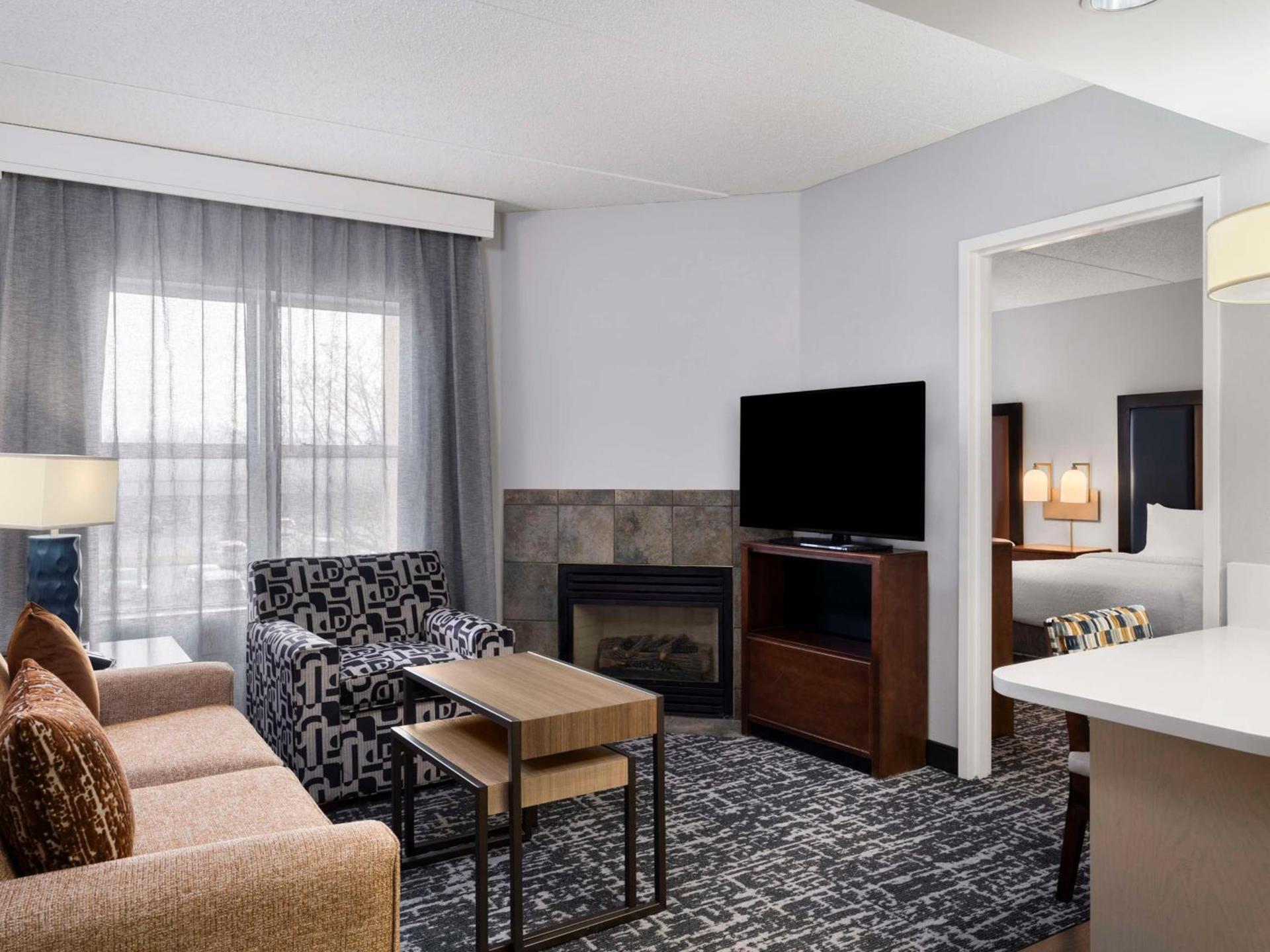 Homewood Suites Columbus - Airport photo 35