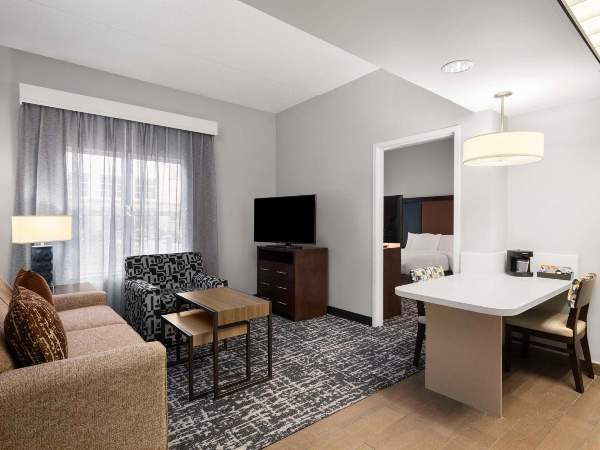Homewood Suites Columbus - Airport photo 36