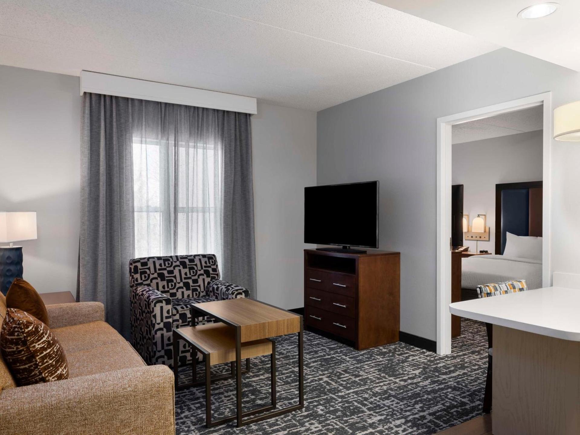 Homewood Suites Columbus - Airport photo 37