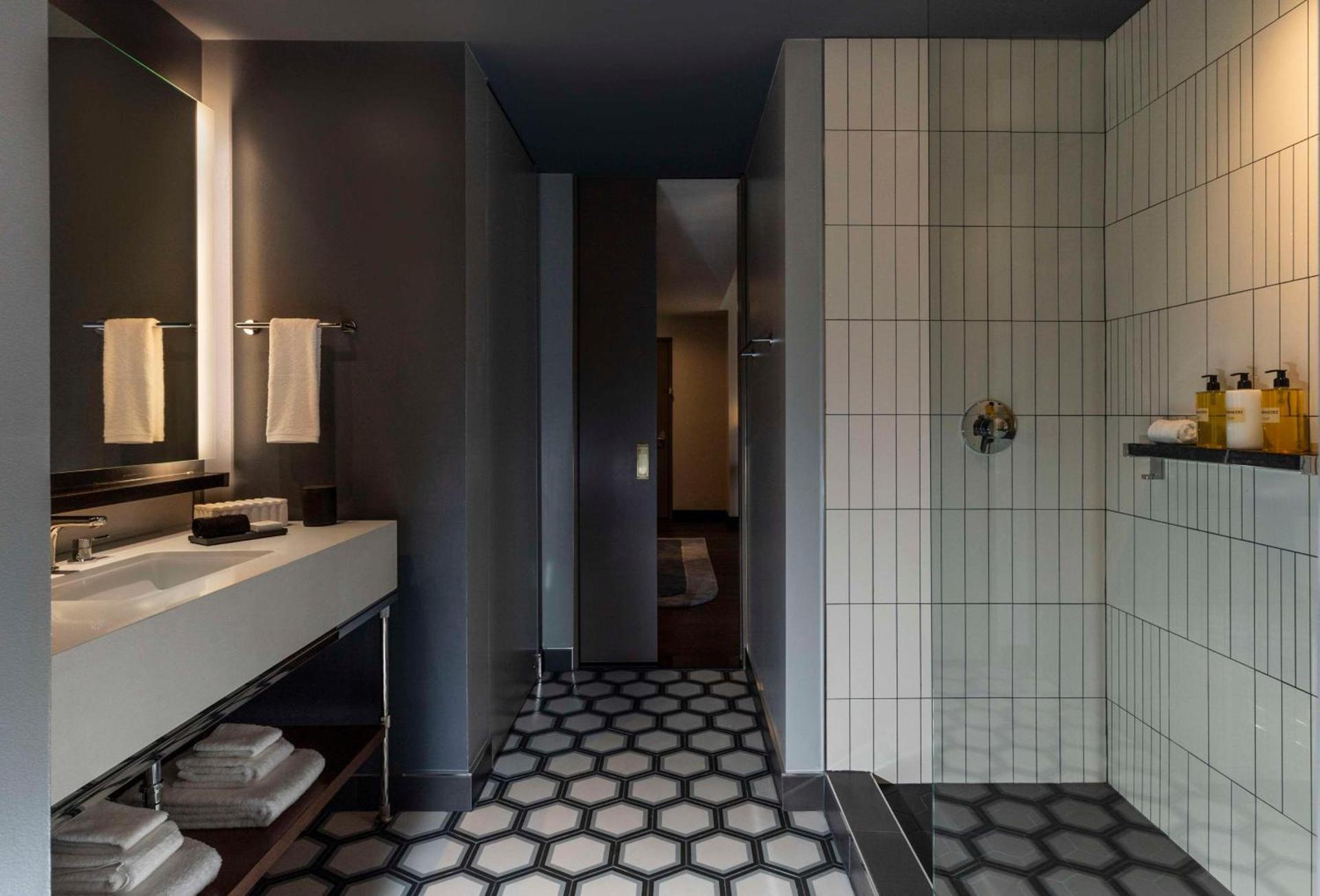 Thompson Dallas, by Hyatt photo 54
