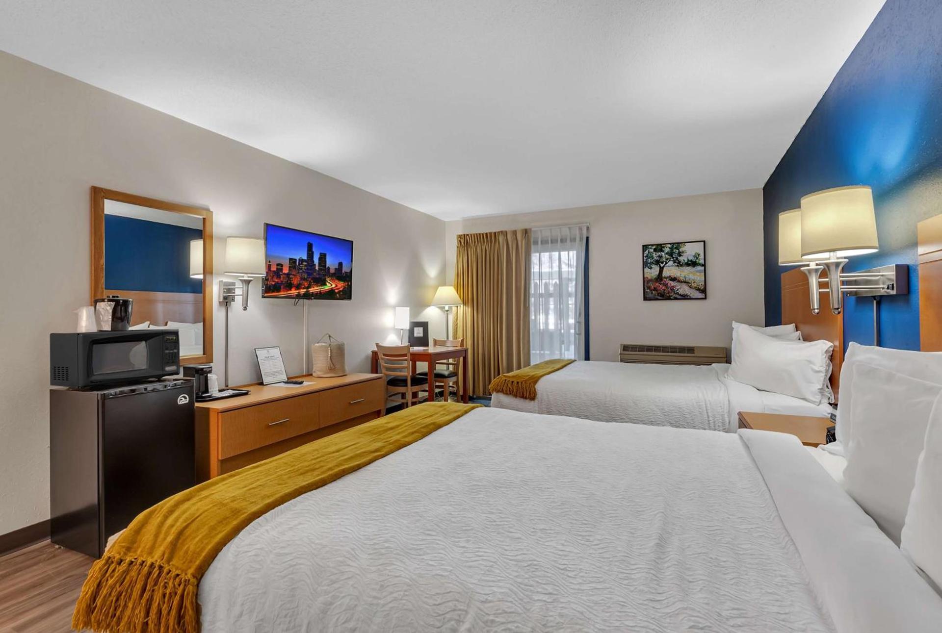 SureStay Hotel by Best Western Spicer photo 59