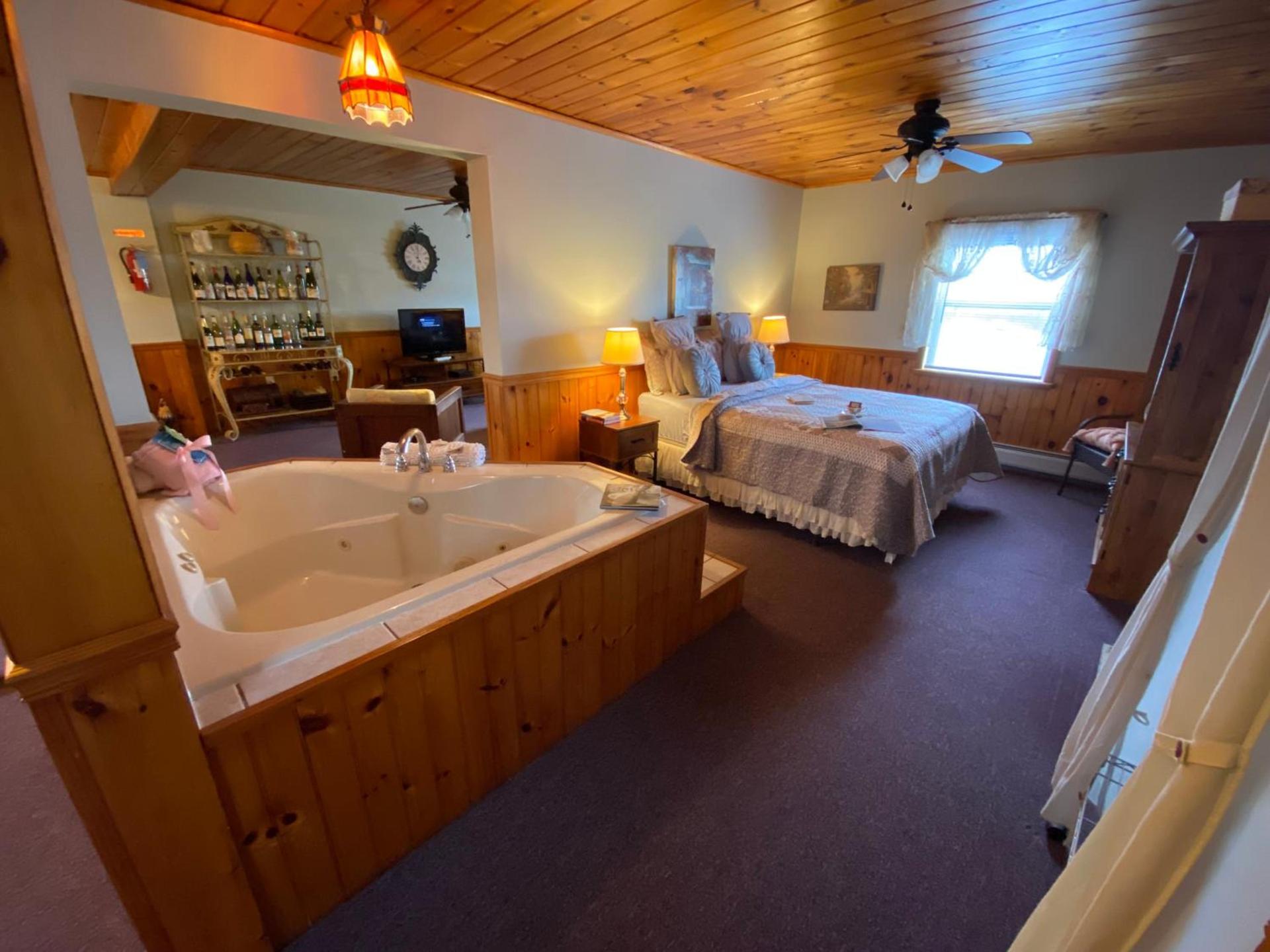 Savannah House Wine Country Inn & Cottages photo 27