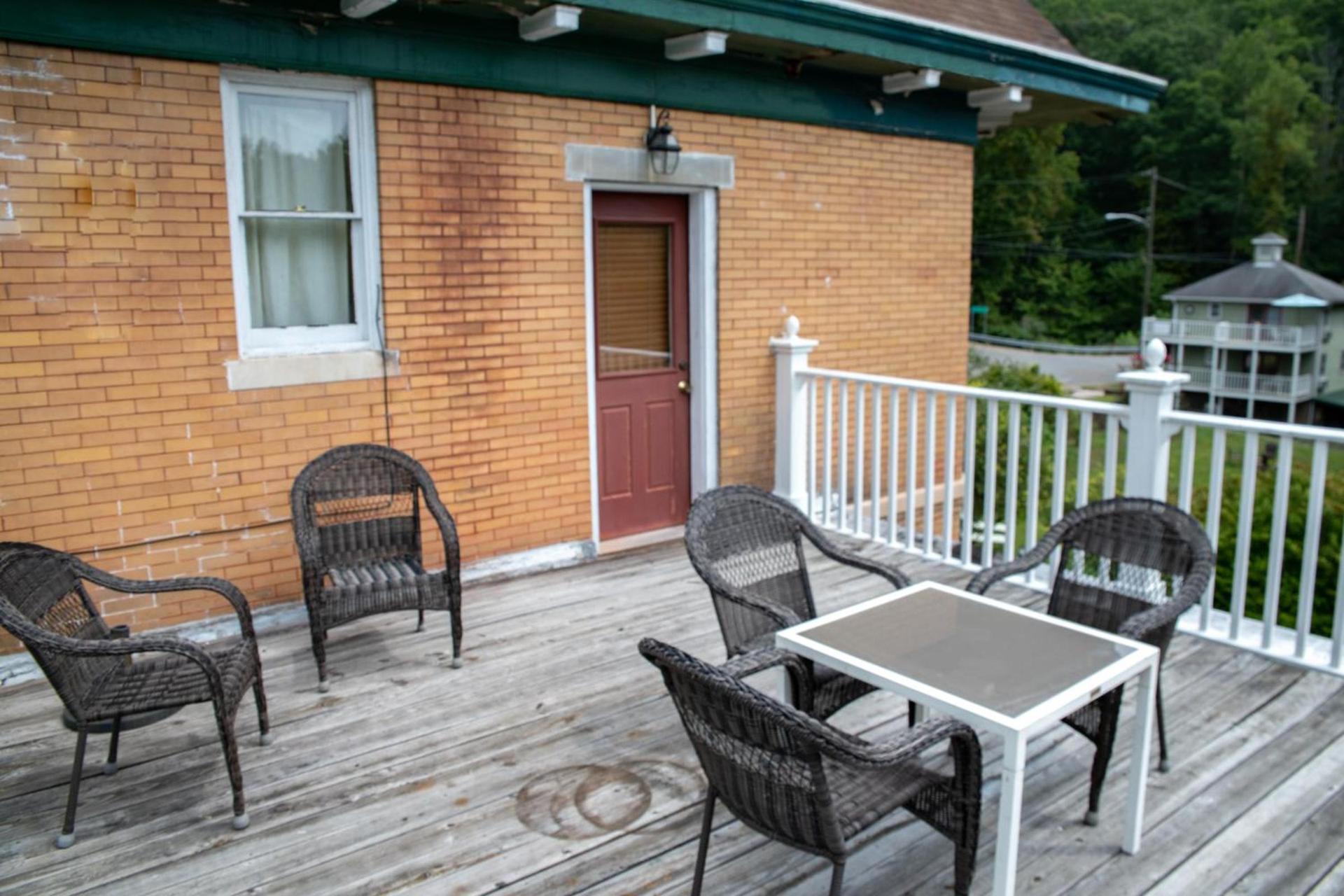 Elk River Hotel photo 51
