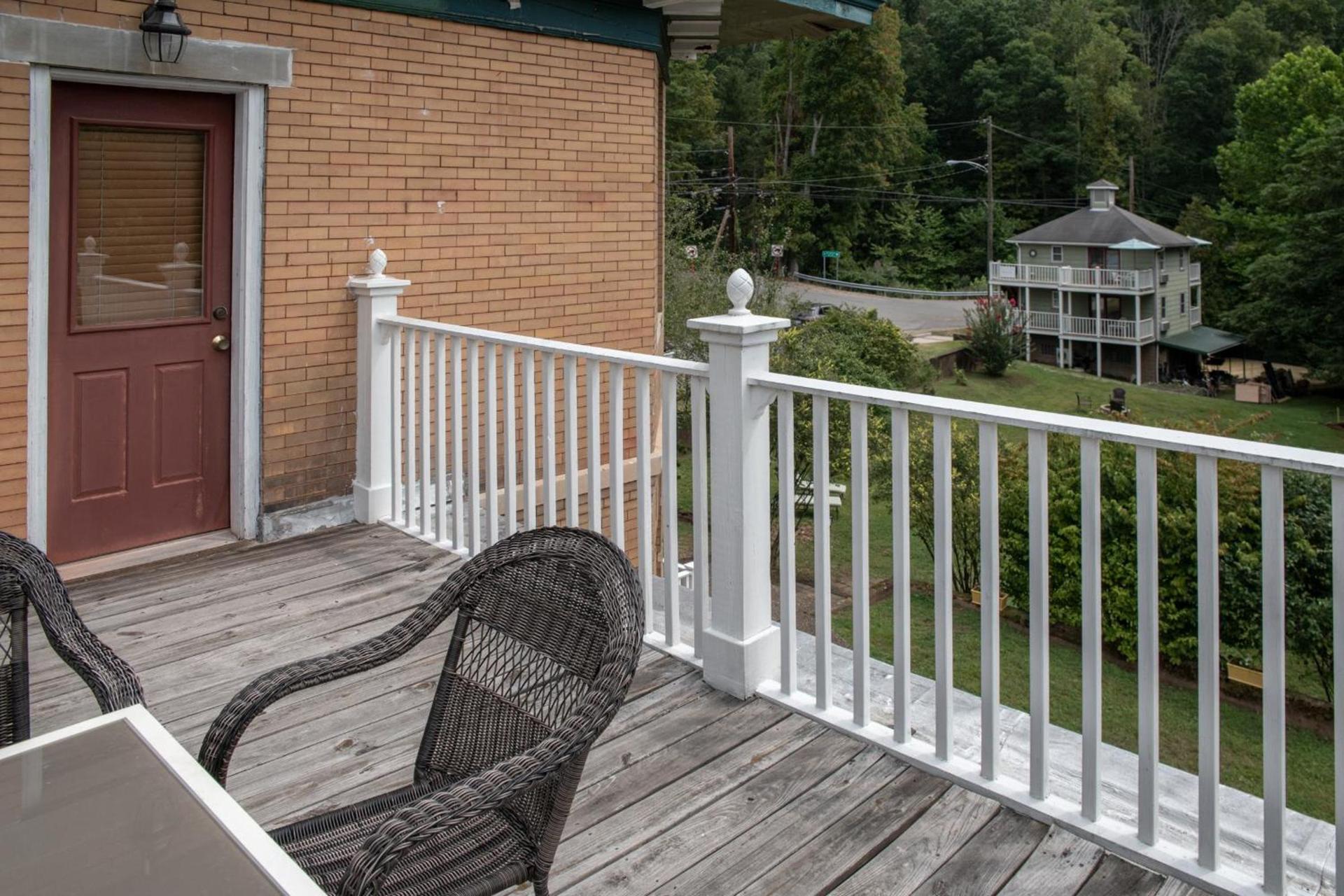 Elk River Hotel photo 41