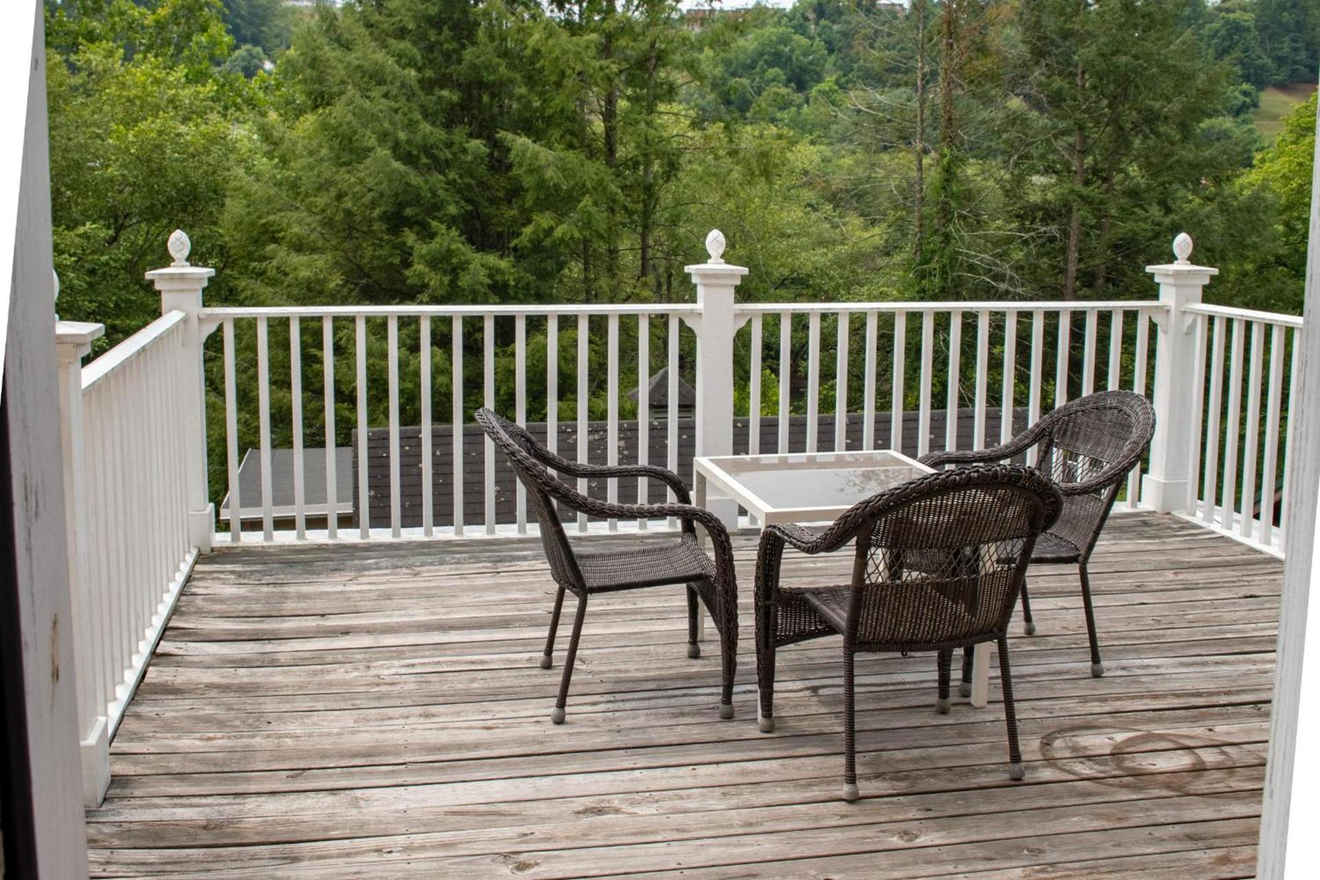 Elk River Hotel photo 49