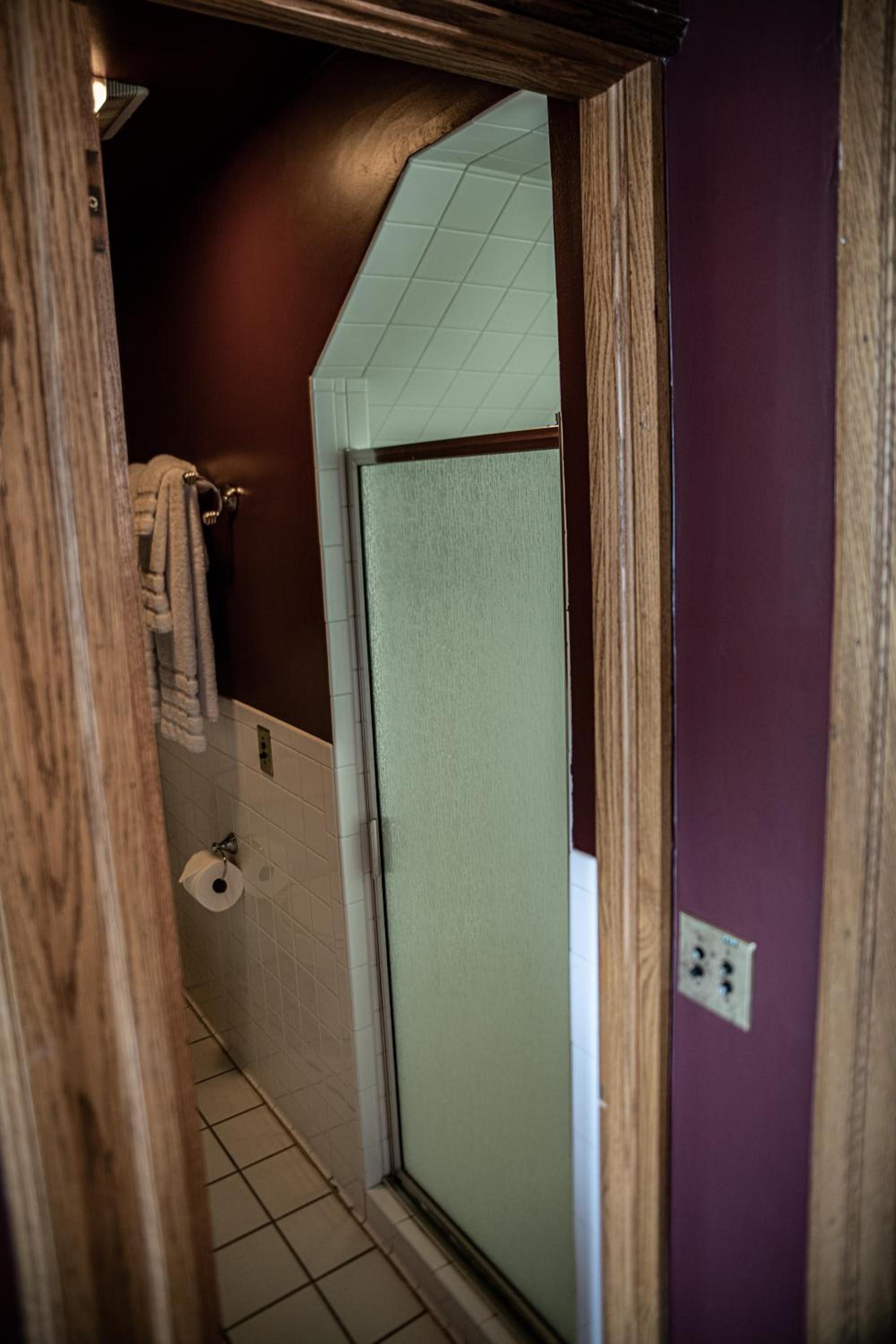 Elk River Hotel photo 47