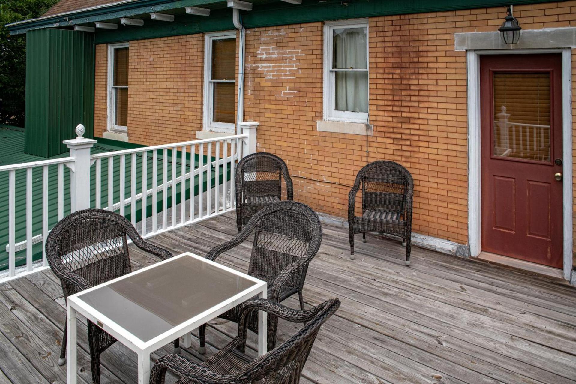 Elk River Hotel photo 46