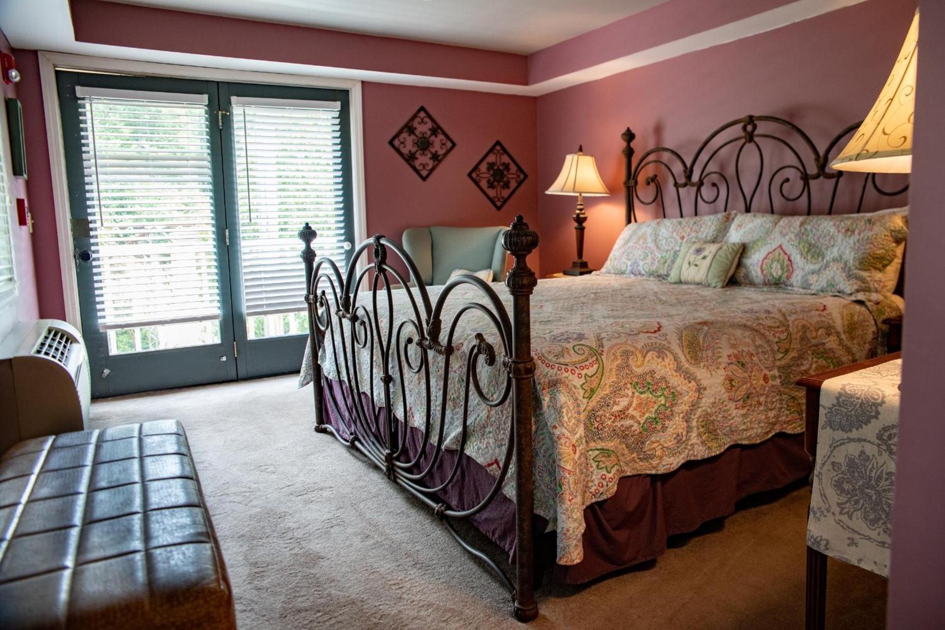 Elk River Hotel photo 91