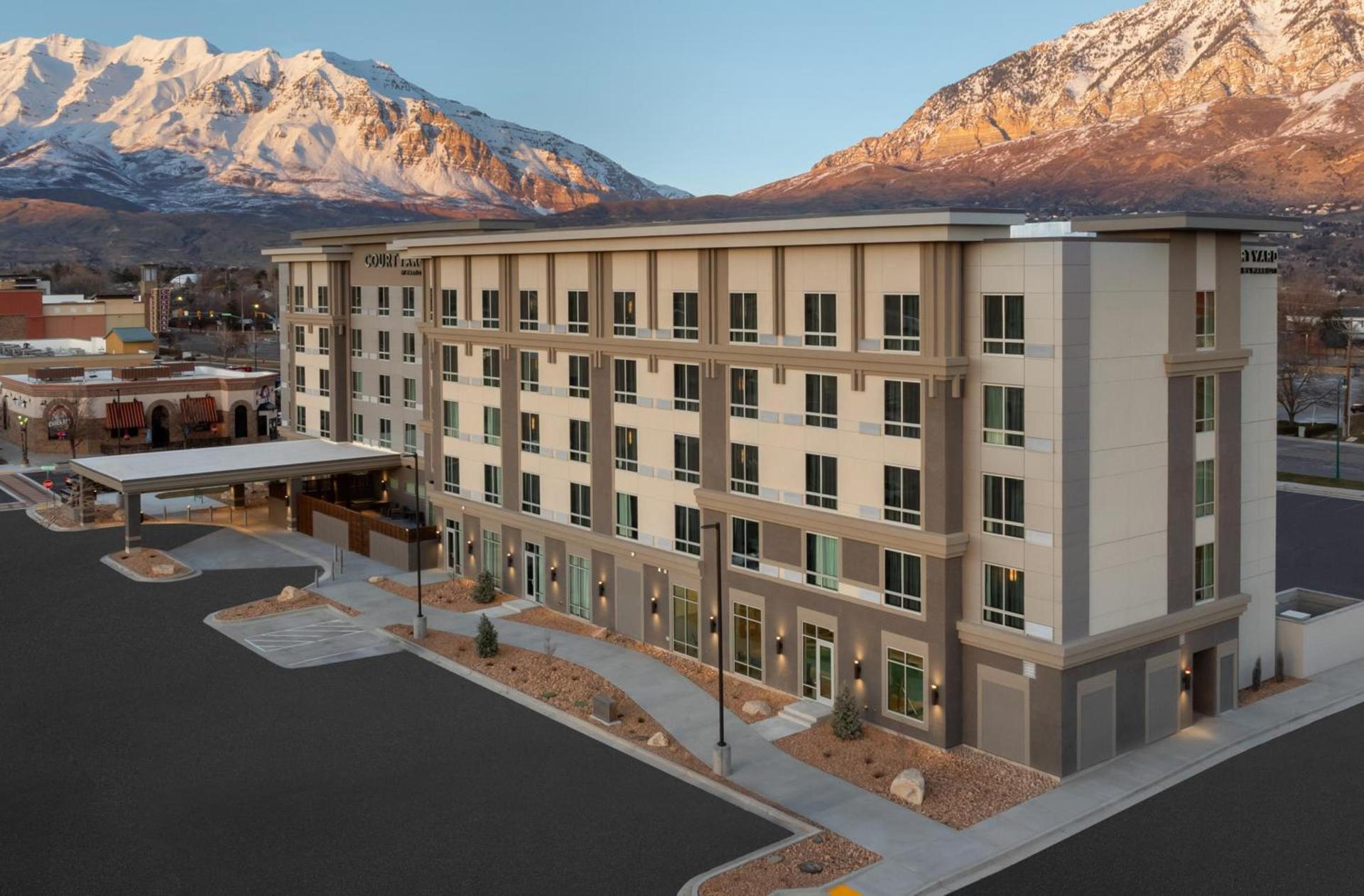 Courtyard by Marriott Orem University Place photo 2