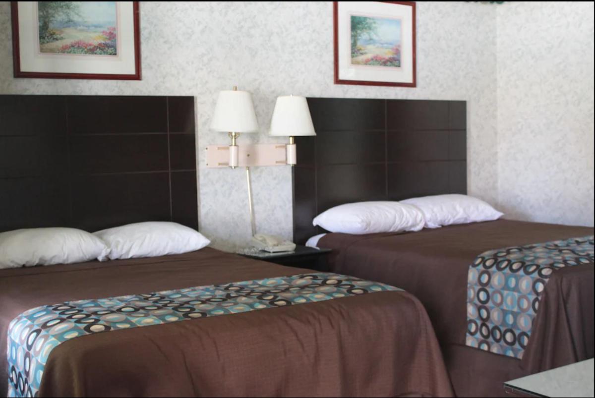 Wagon Wheel Inn photo 12