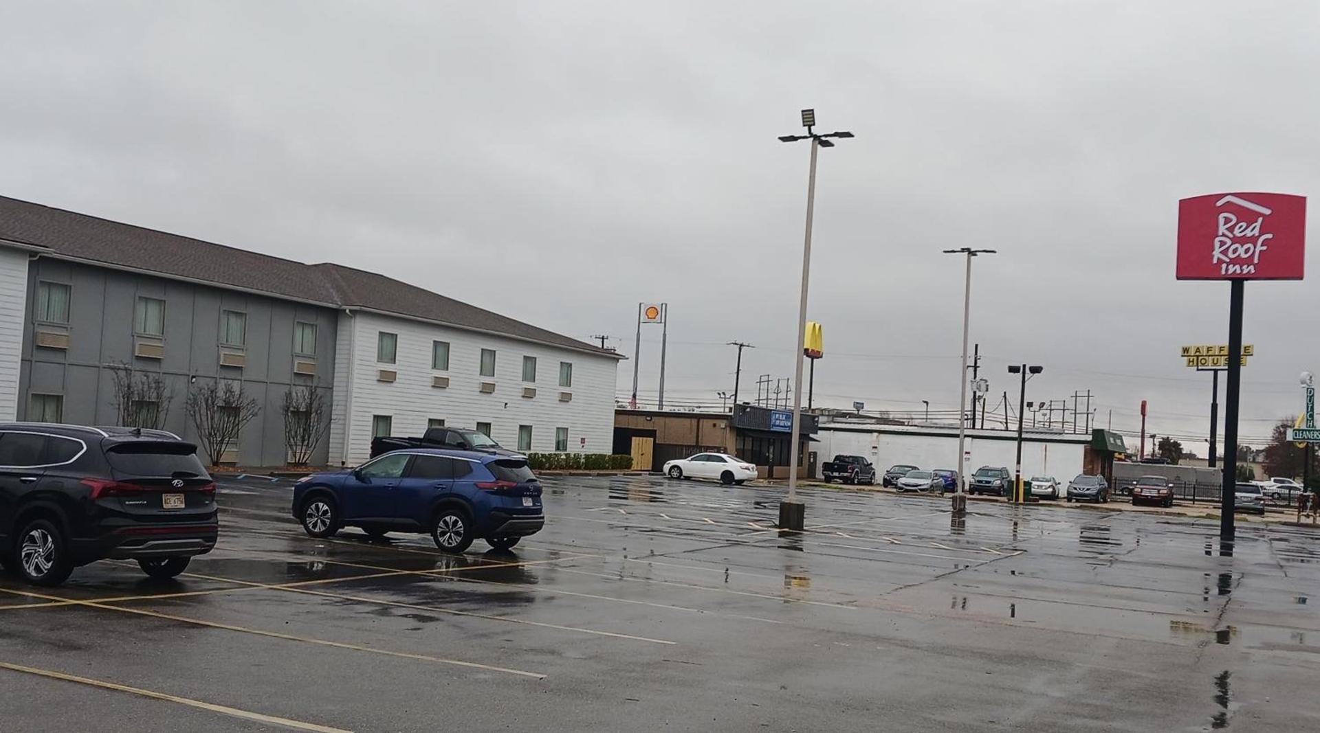 Red Roof Inn Baton Rouge photo 9