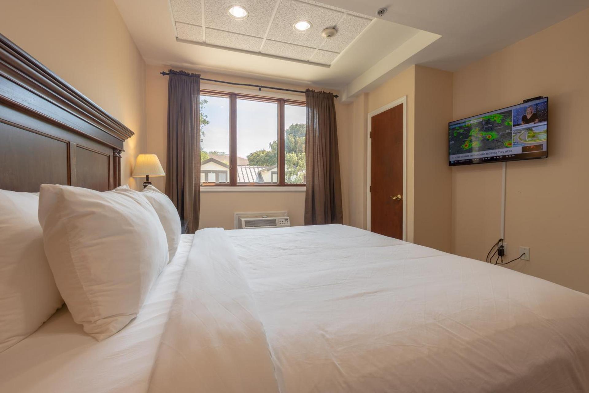 Ocean Inn & Suites photo 31