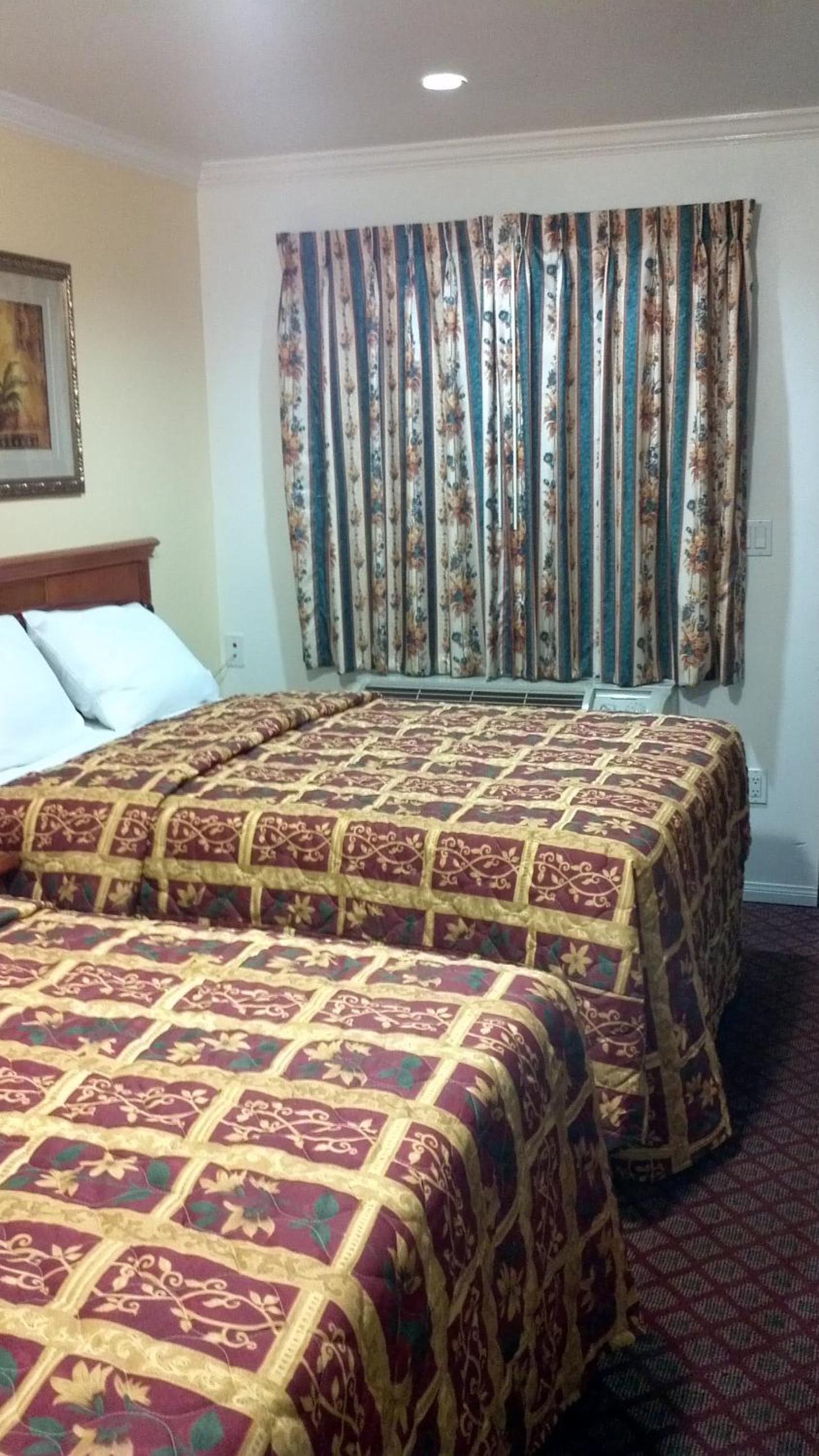 Tower Motel Long Beach photo 5