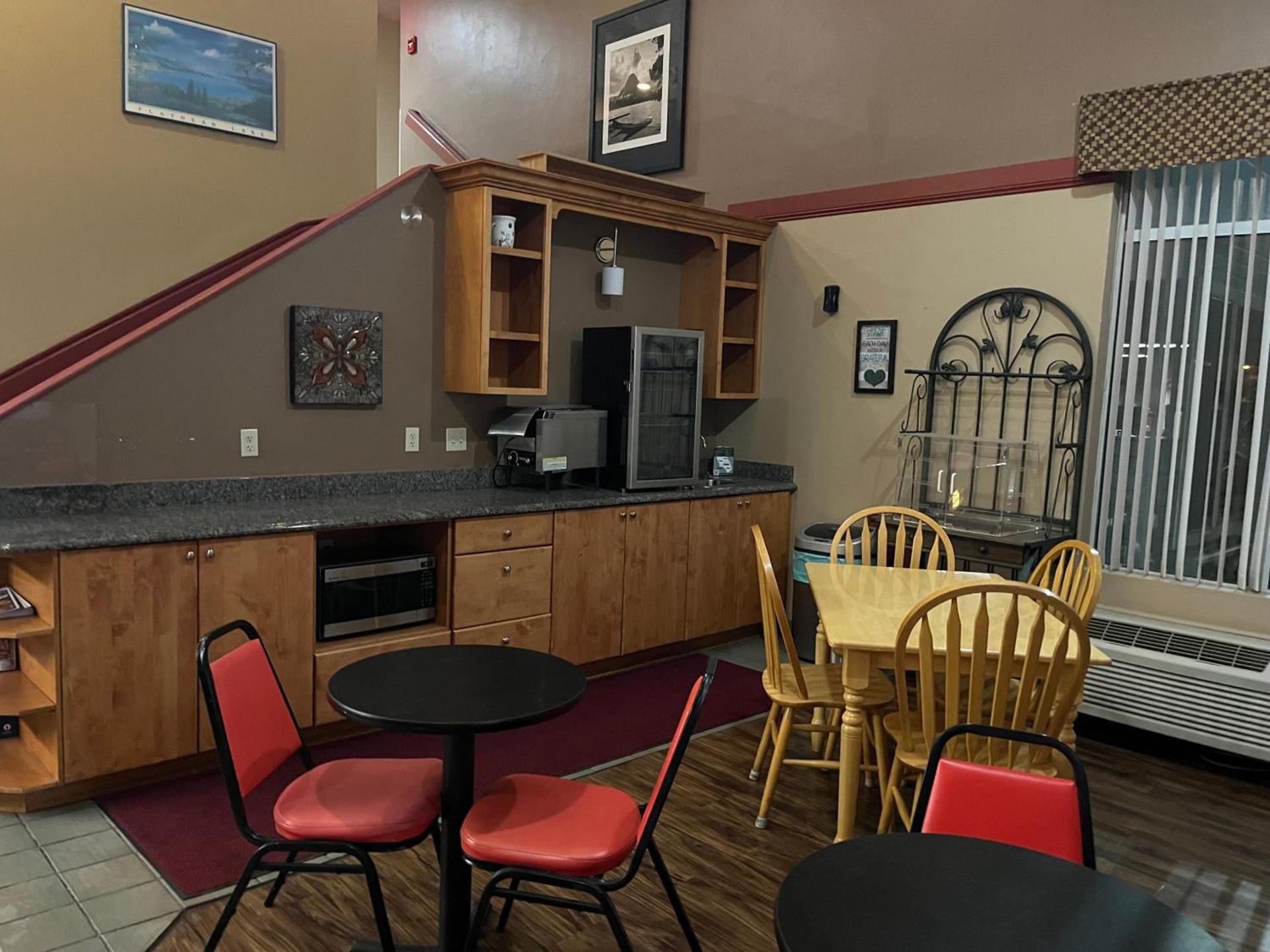 Americas Best Value Inn Kalispell photo 29