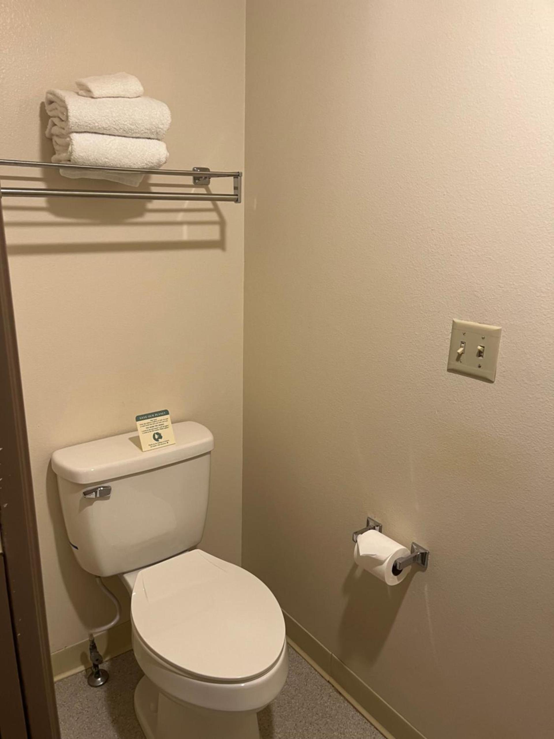 Americas Best Value Inn Kalispell photo 42