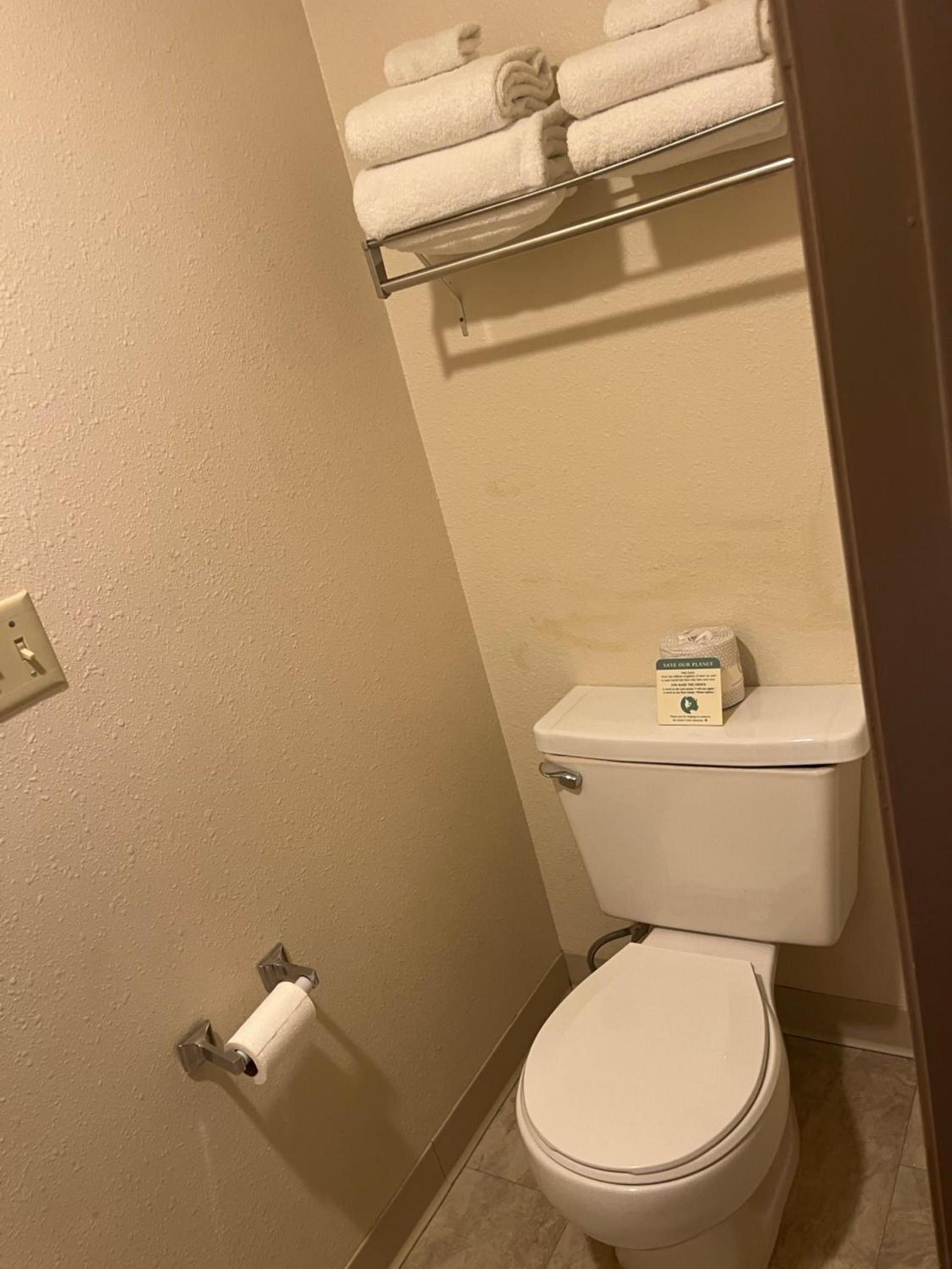 Americas Best Value Inn Kalispell photo 41