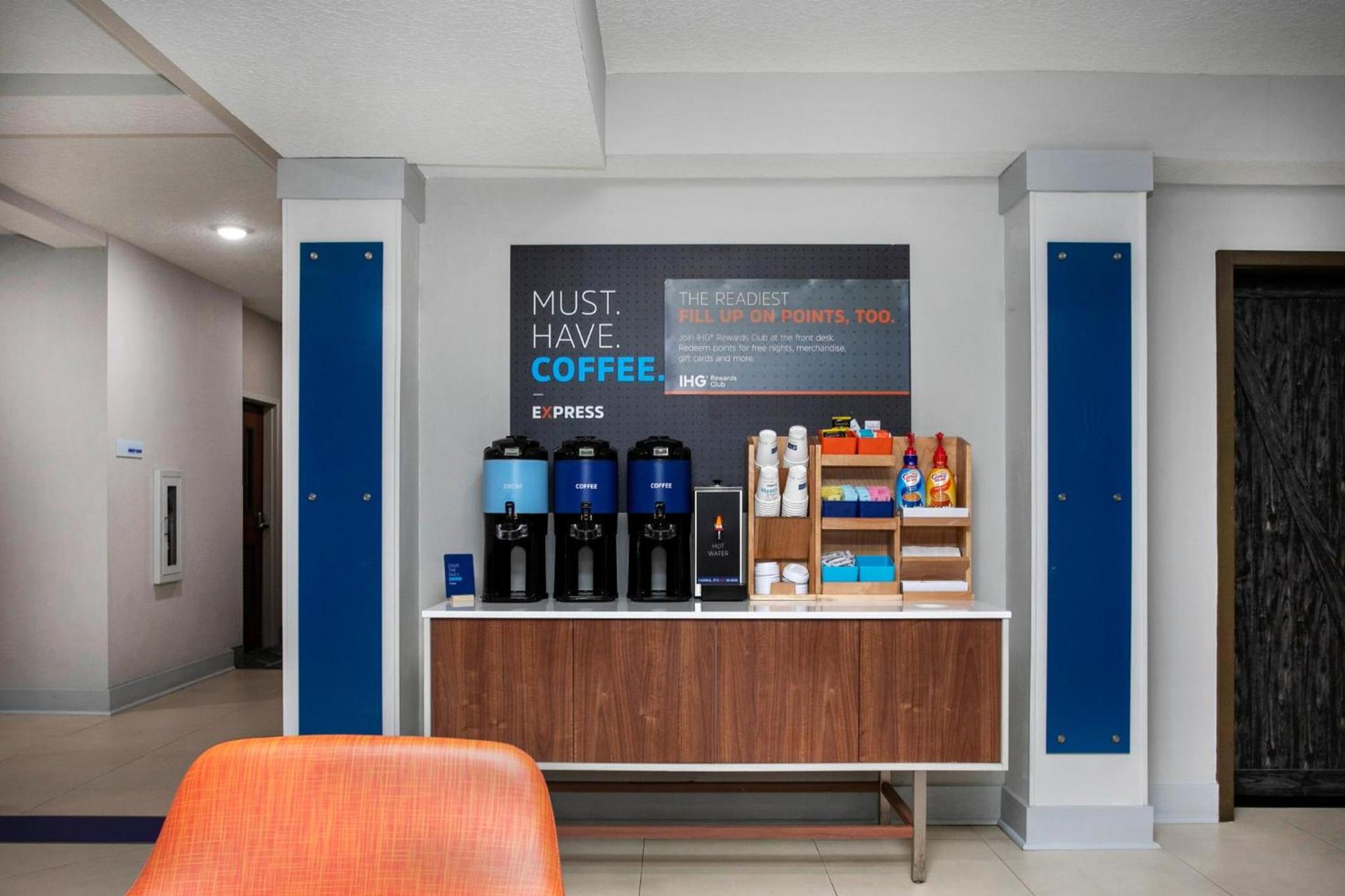 Holiday Inn Express & Suites Jacksonville - Atlantic Beach by IHG photo 64