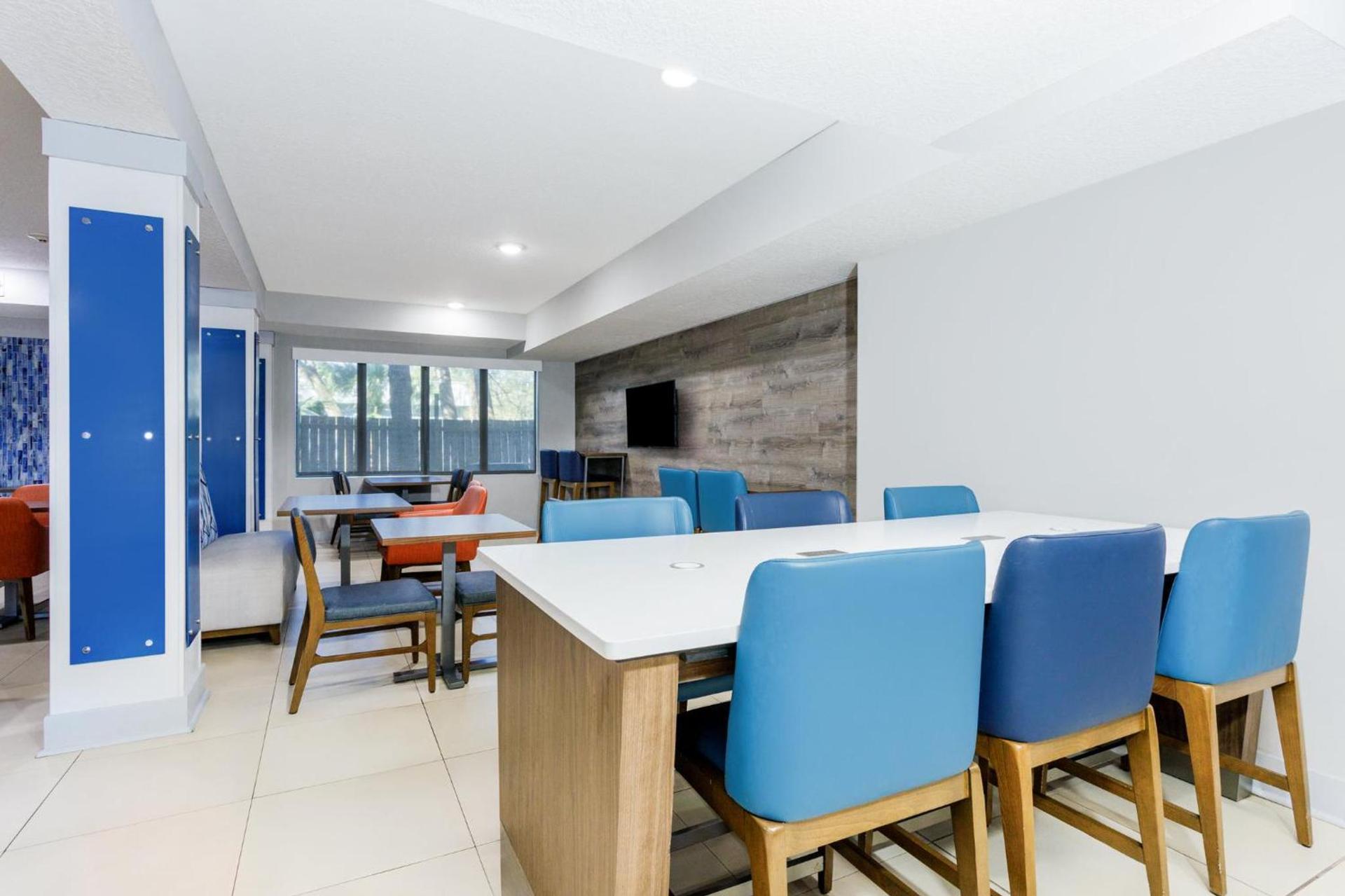 Holiday Inn Express & Suites Jacksonville - Atlantic Beach by IHG photo 66