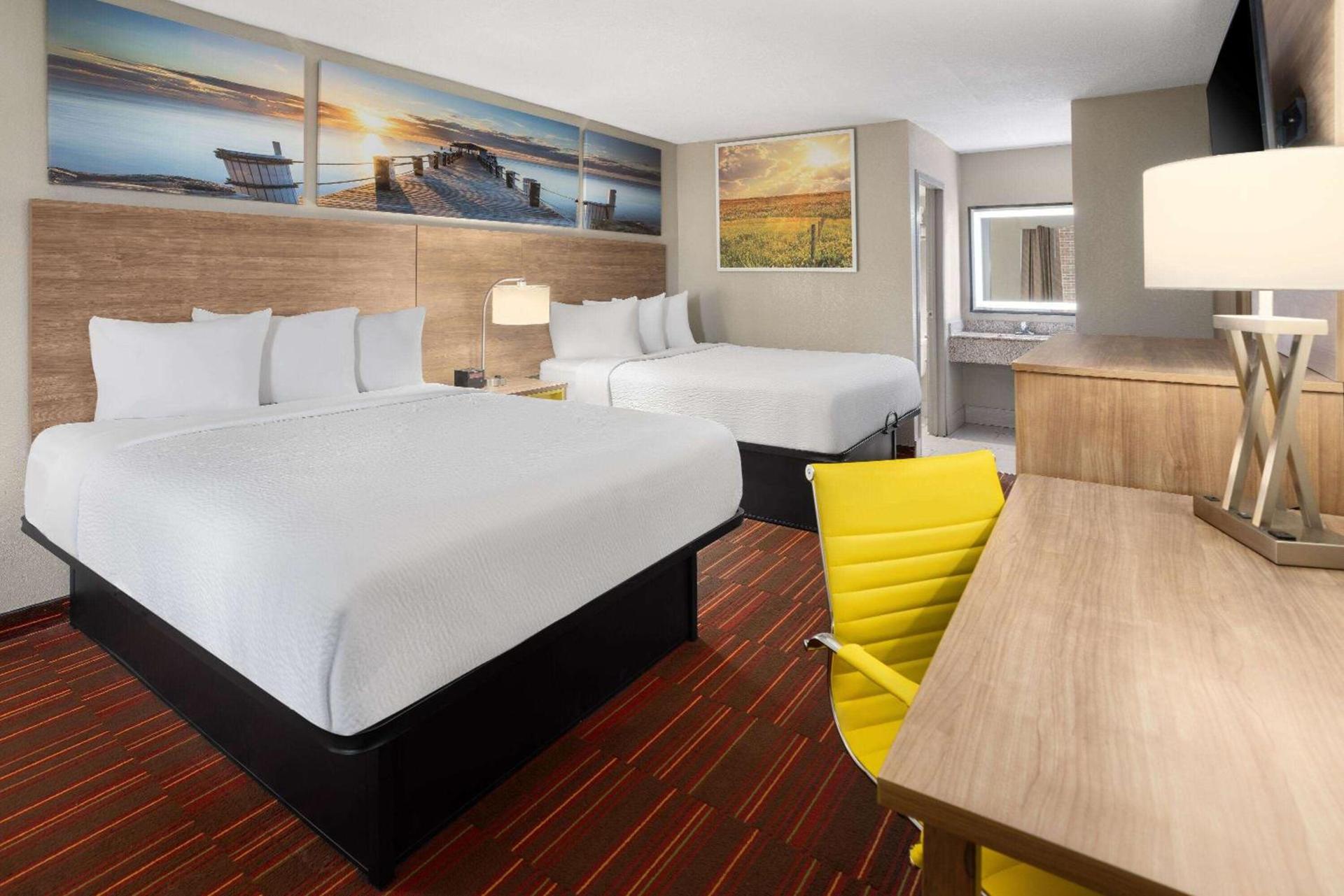 Days Inn by Wyndham Forsyth photo 7