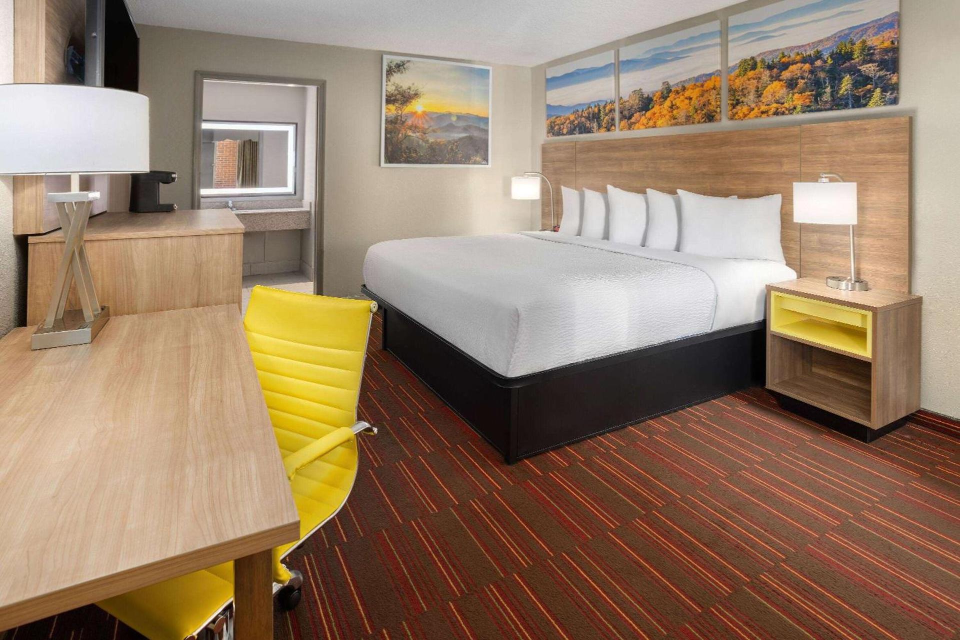 Days Inn by Wyndham Forsyth photo 12
