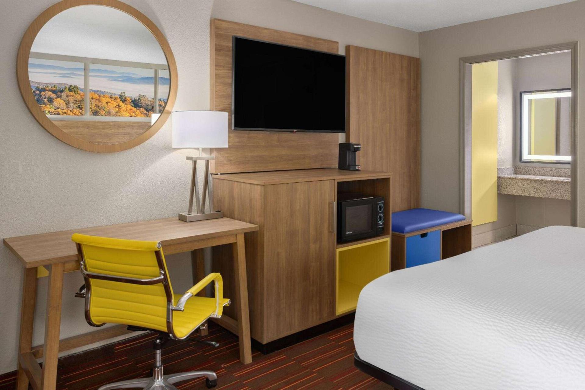 Days Inn by Wyndham Forsyth photo 15