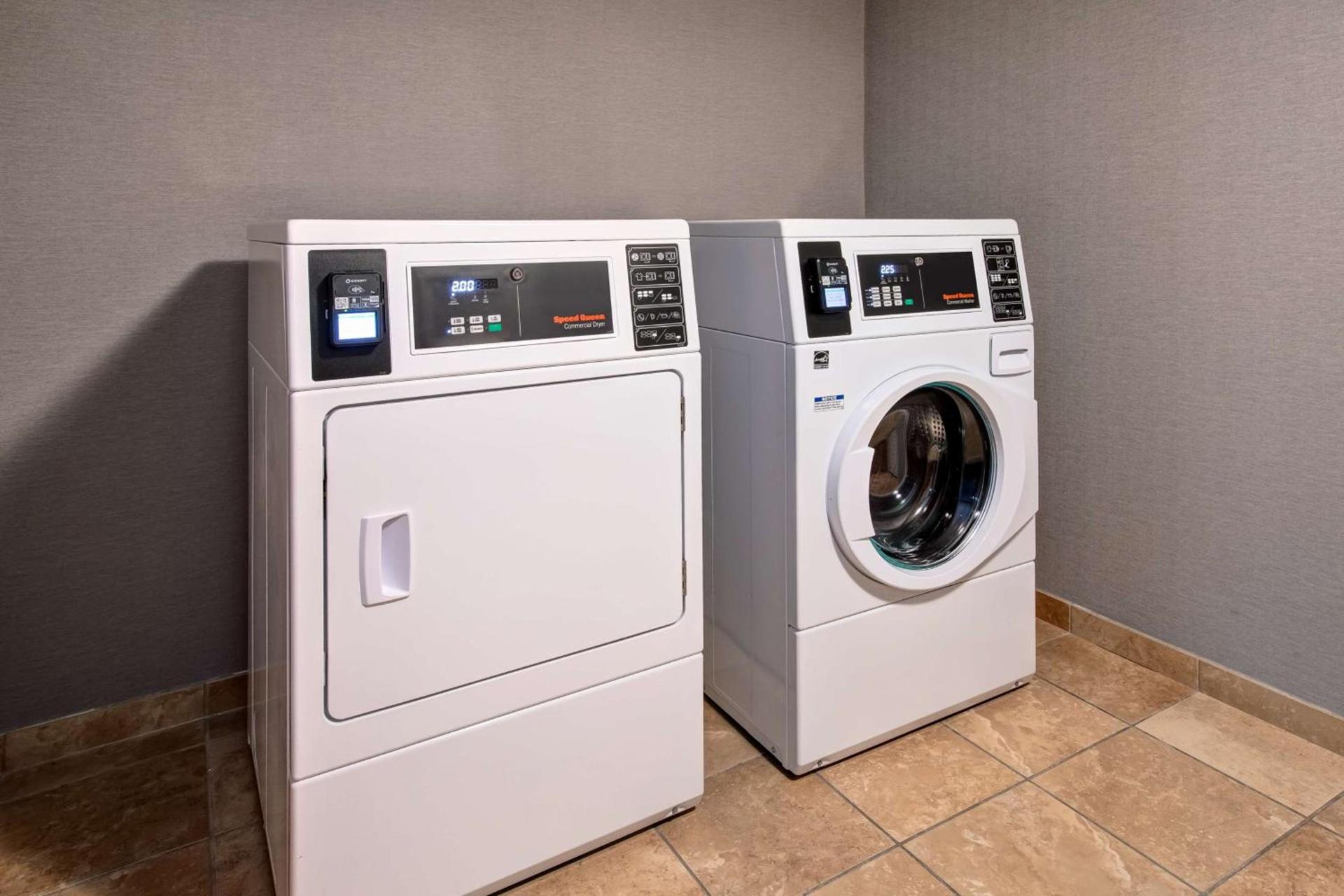 Hampton Inn Daytona/Ormond Beach photo 34