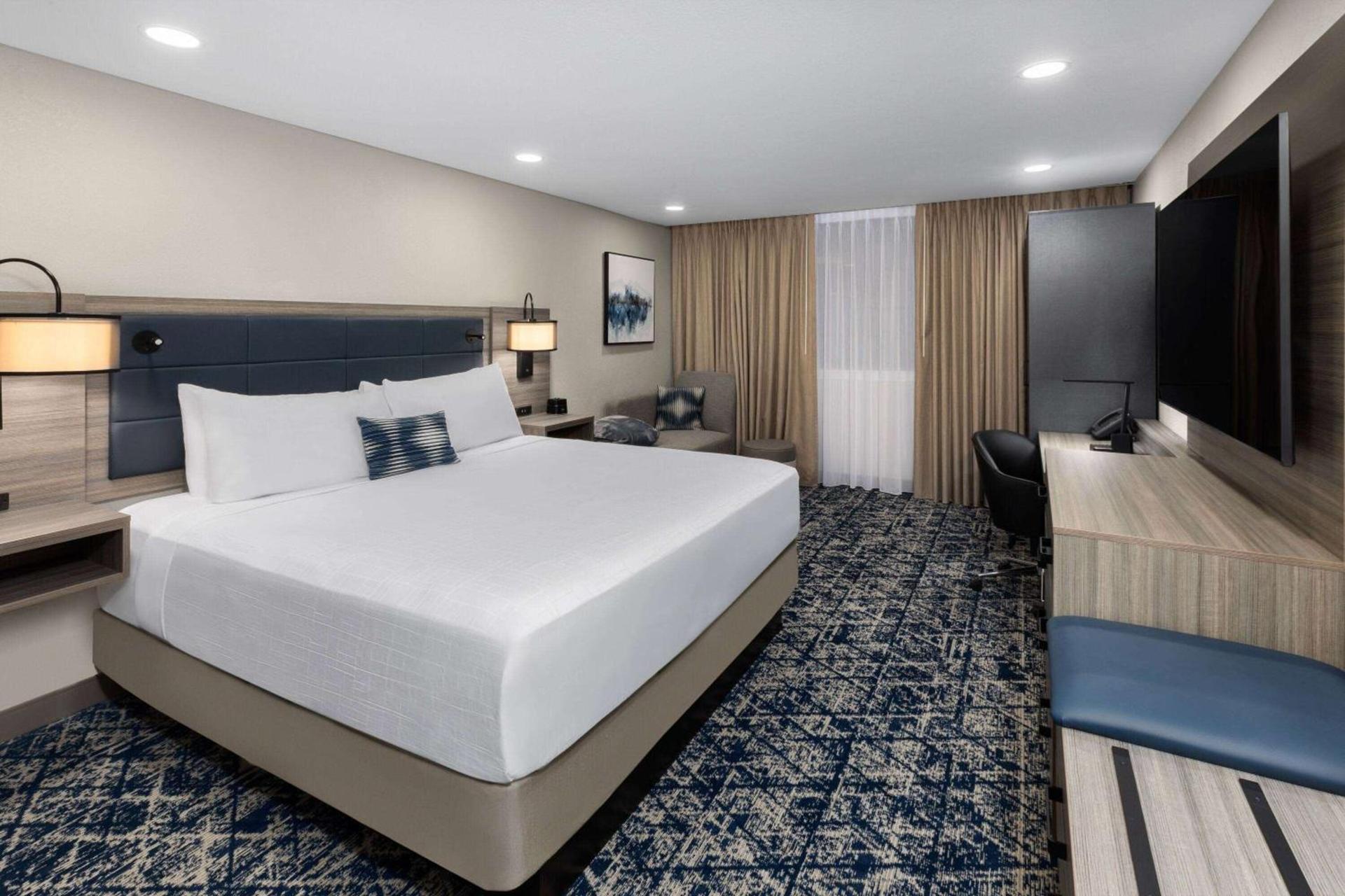 Wyndham DFW Airport photo 22