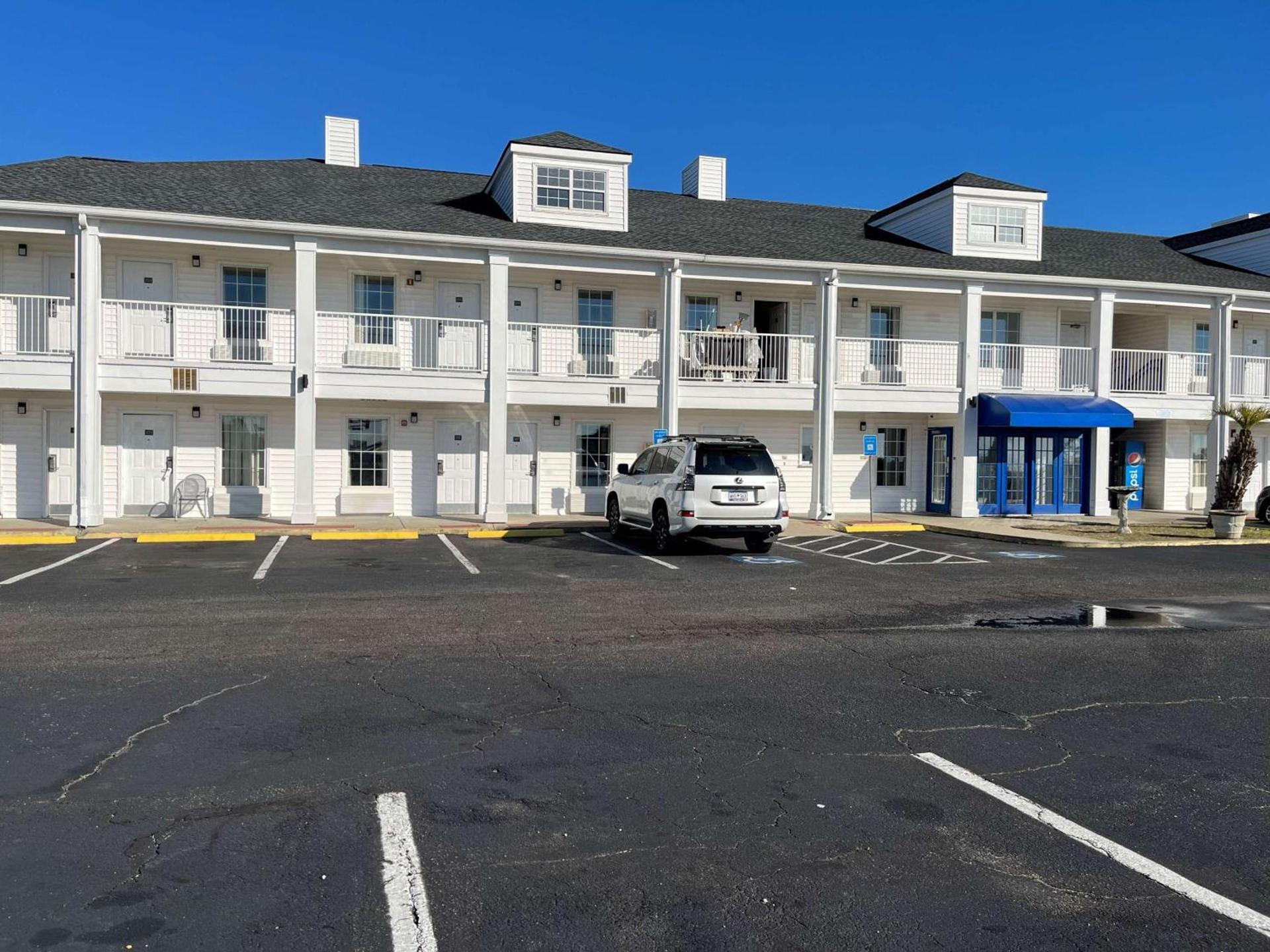 Motel 6 Georgetown, SC Marina — hotel in Georgetown