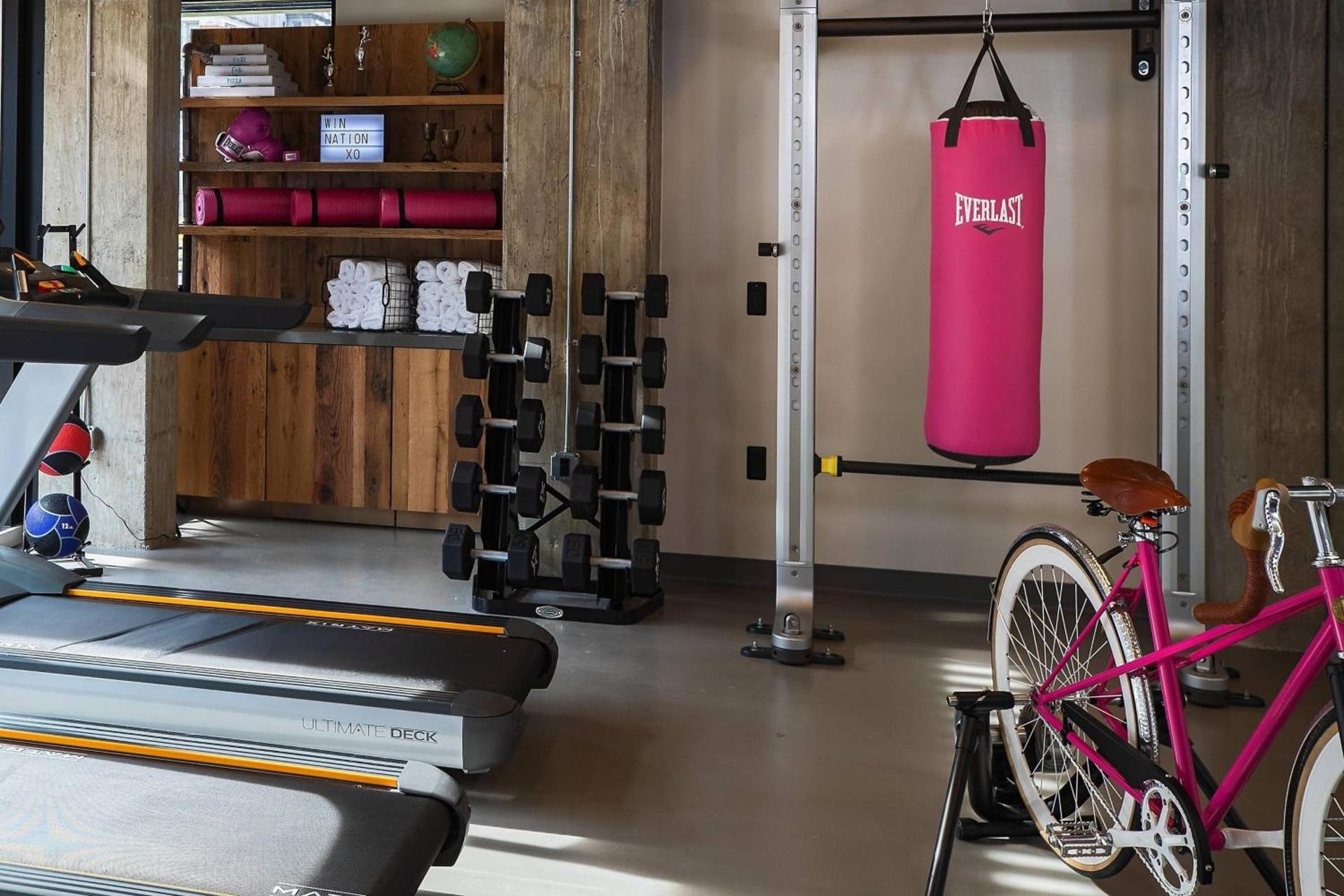 Moxy Columbia Downtown photo 7