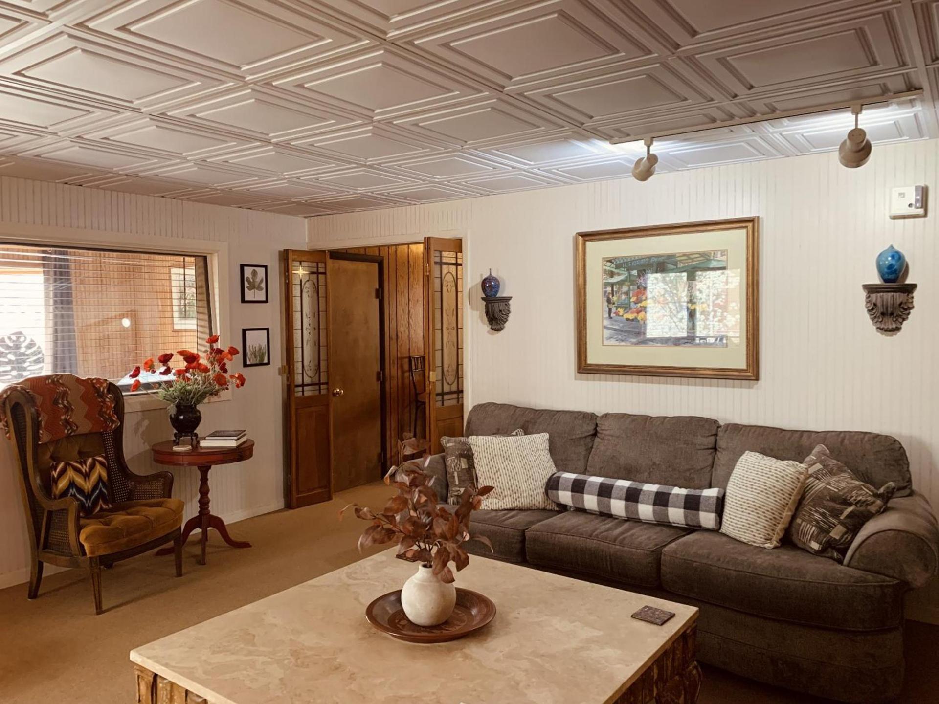 The Iris Garden Downtown Cottages and Suites photo 4