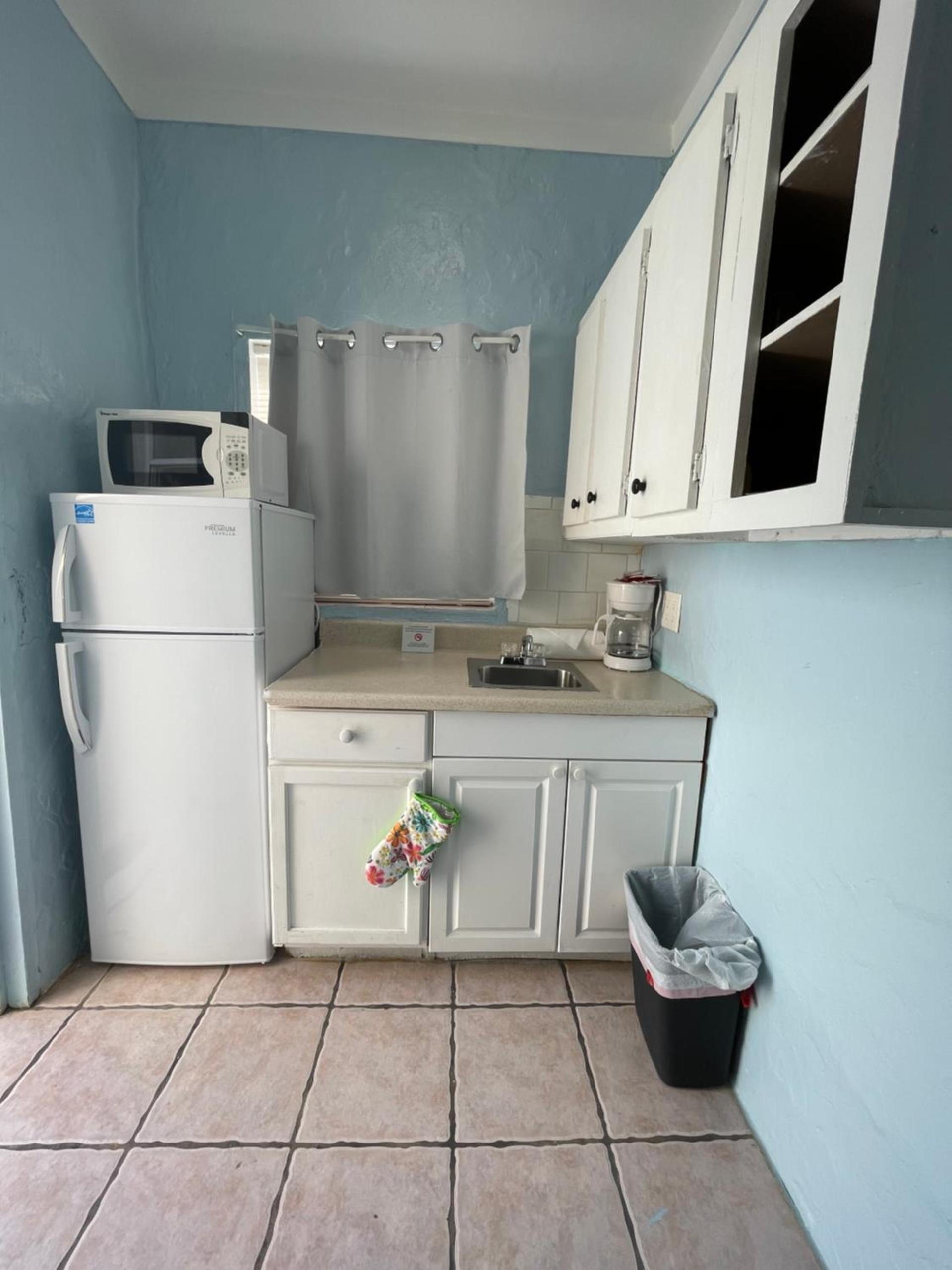 St Maurice Beach Inn photo 22