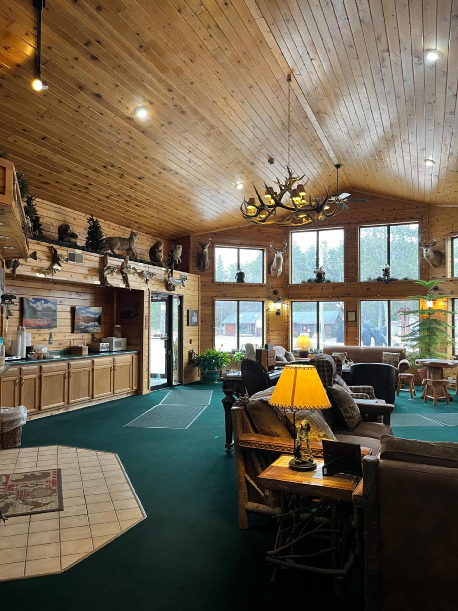 Boulder Bear Motor Lodge photo 55