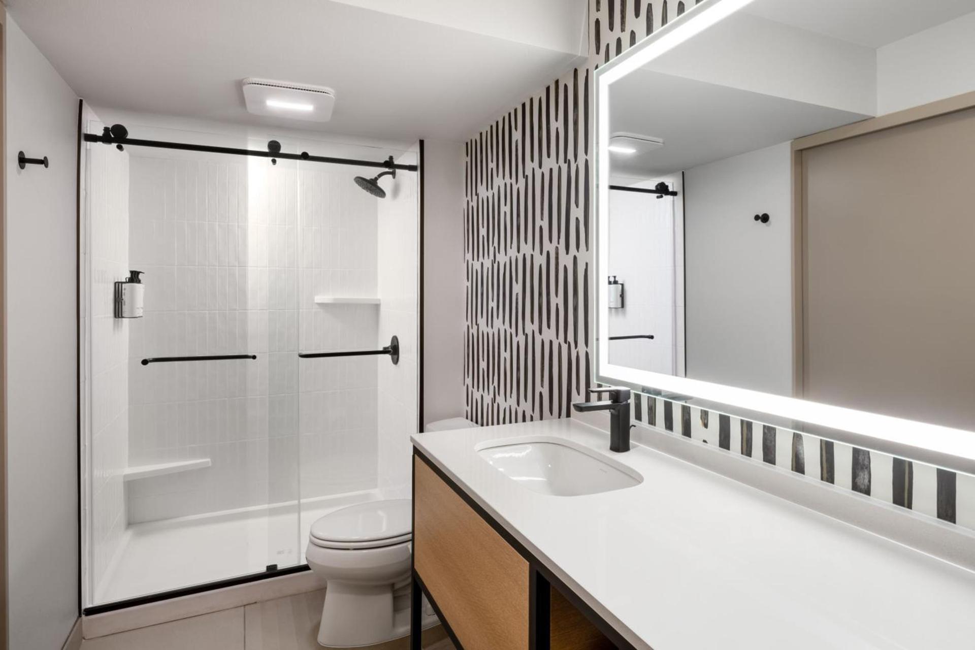Atwell Suites Austin Airport by IHG photo 89