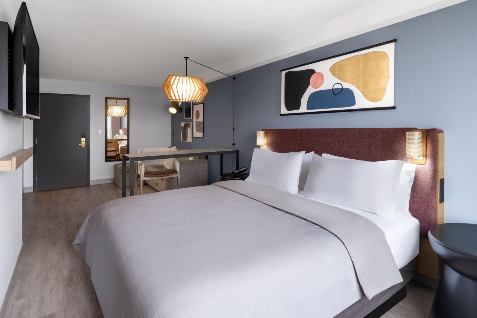 Atwell Suites Austin Airport by IHG photo 72
