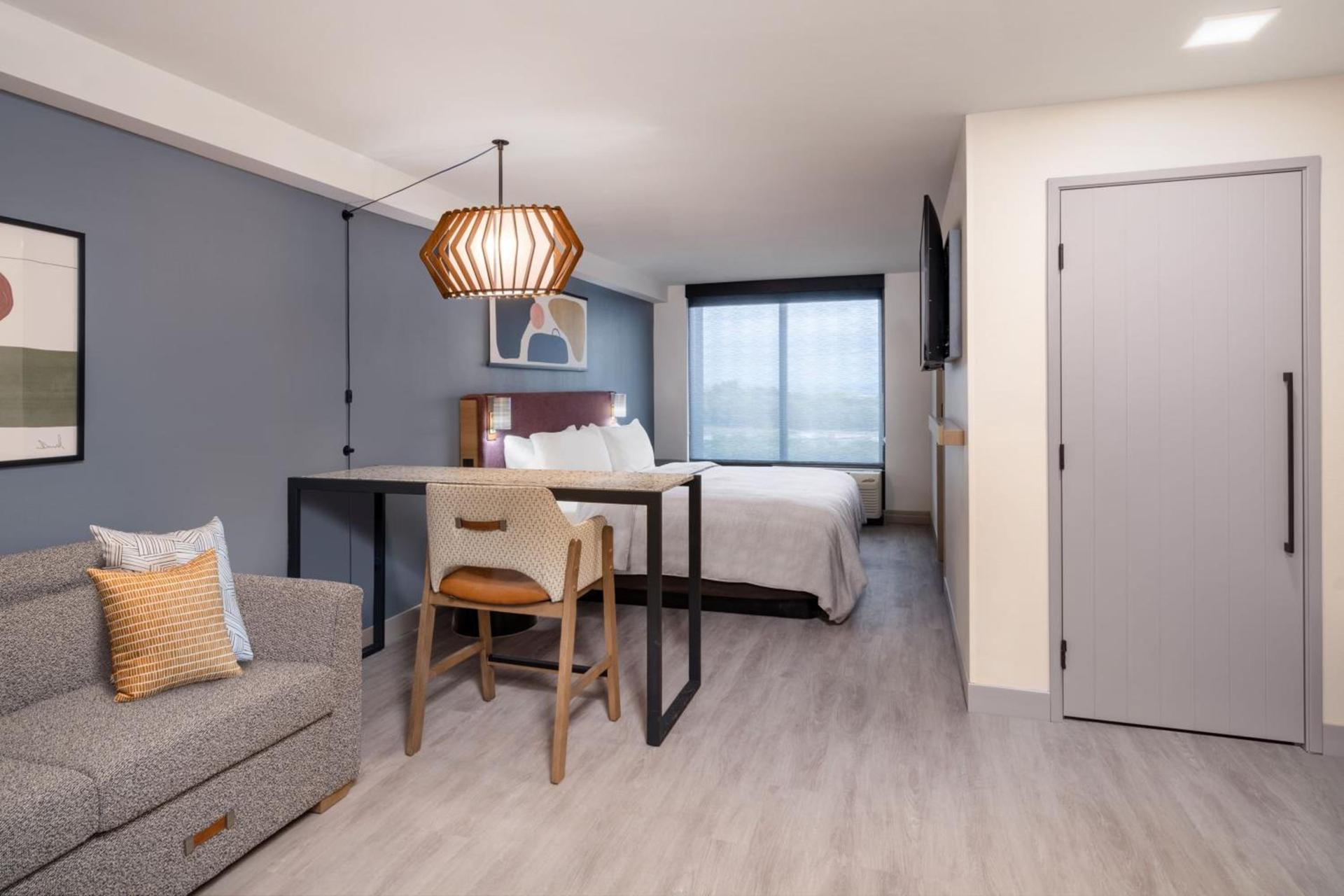Atwell Suites Austin Airport by IHG photo 76