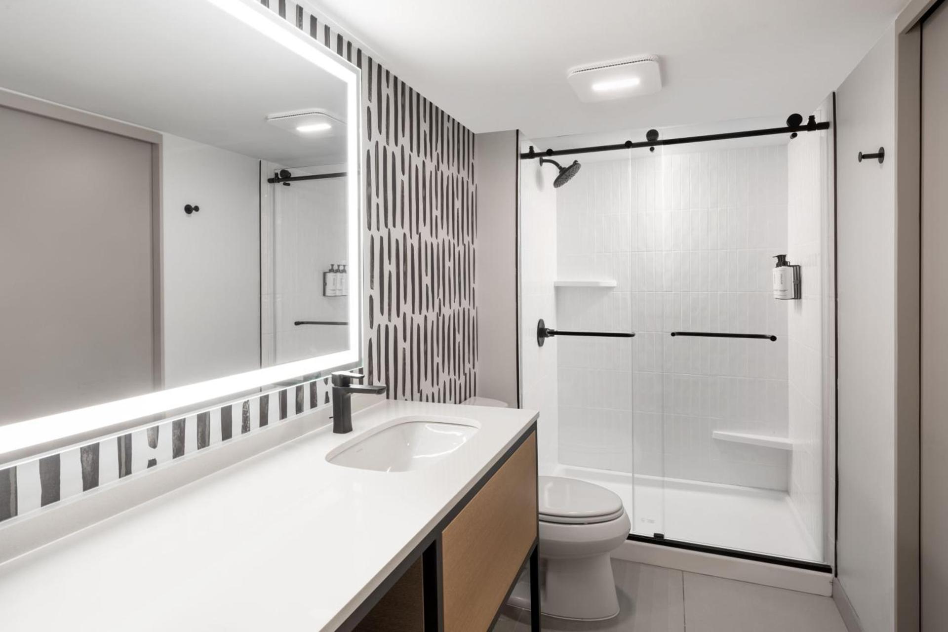 Atwell Suites Austin Airport by IHG photo 82