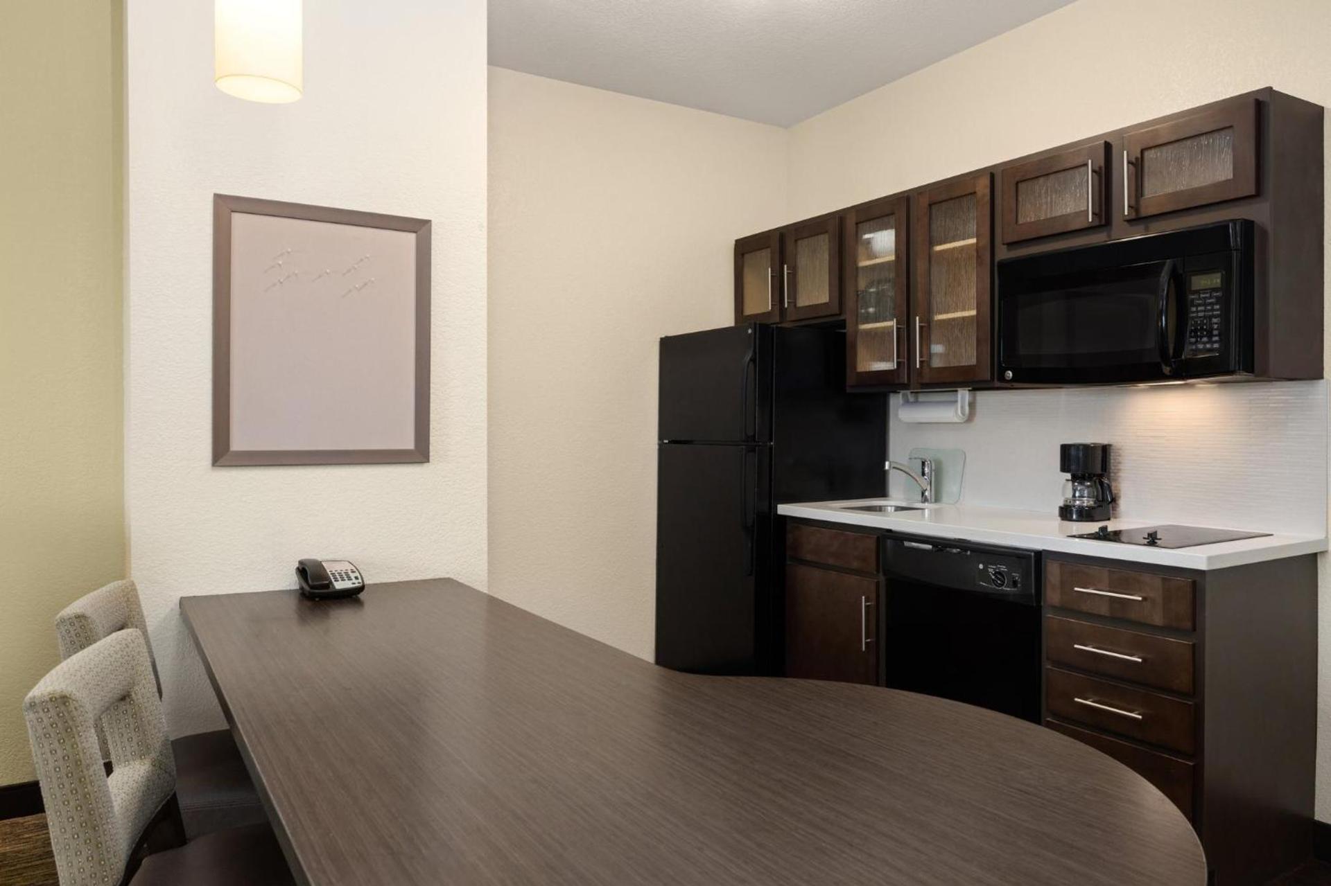 Candlewood Suites Bismarck photo 64
