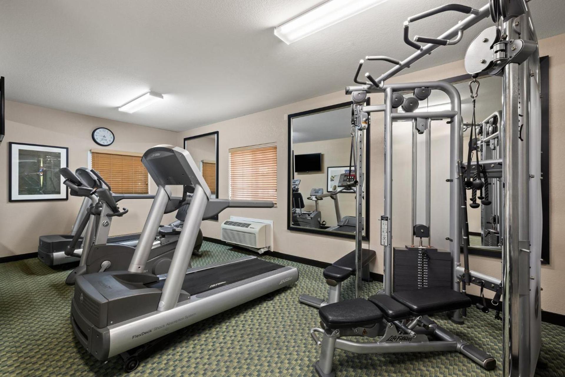 Candlewood Suites Bismarck photo 35
