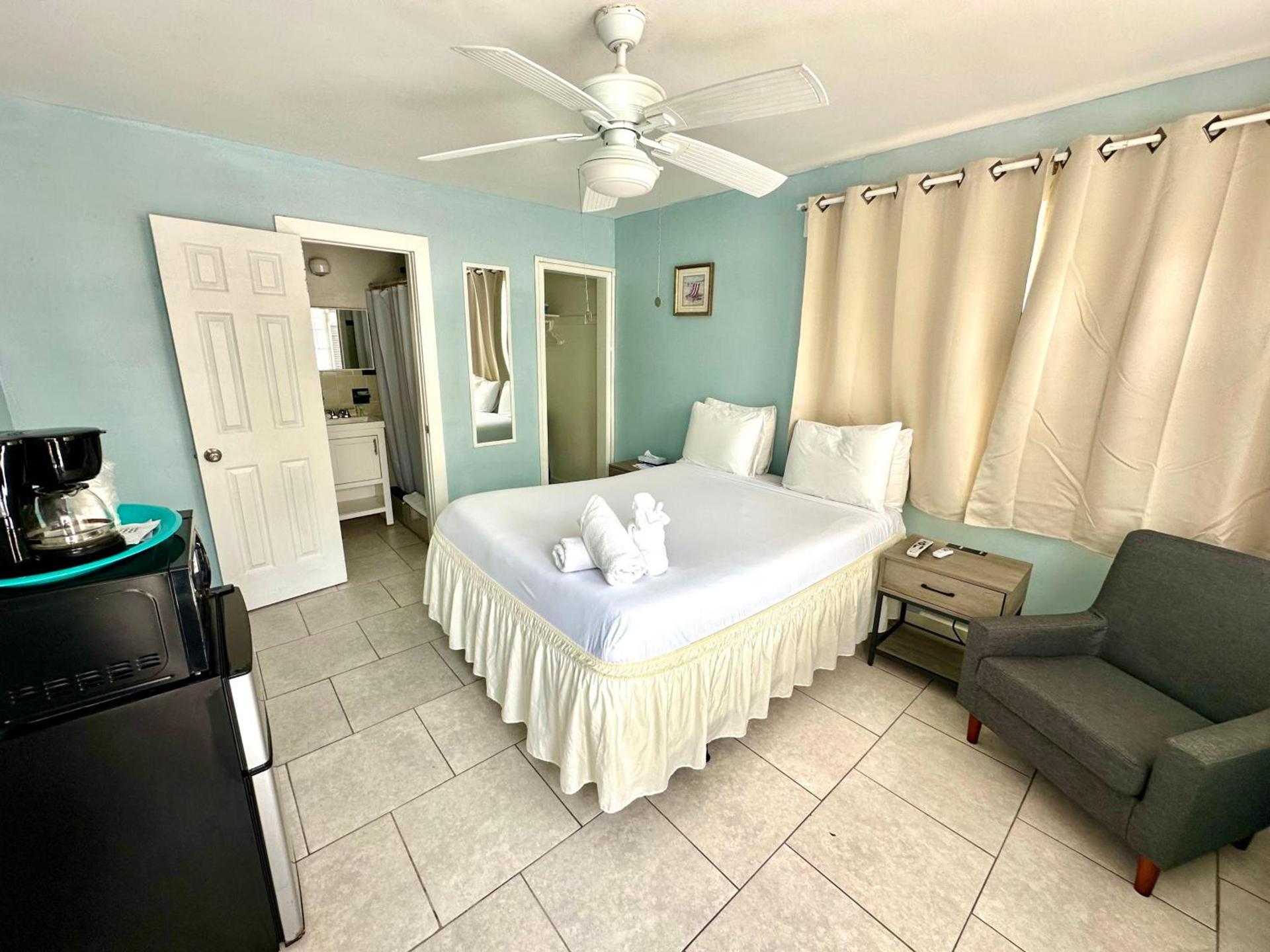 St Maurice Beach Inn photo 5