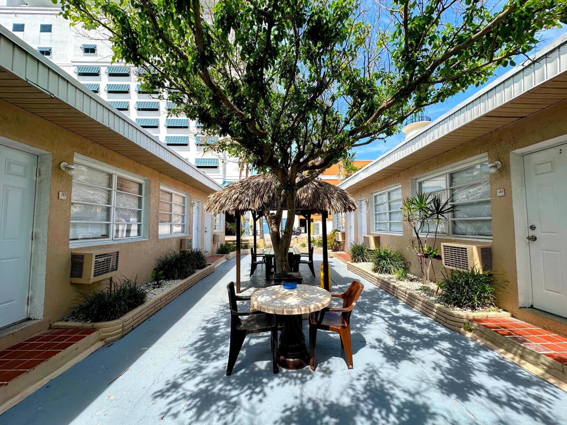 St Maurice Beach Inn photo 3