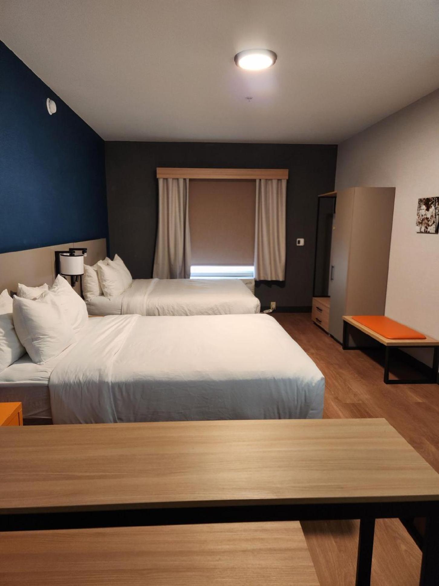 Comfort Suites Cheyenne photo 36