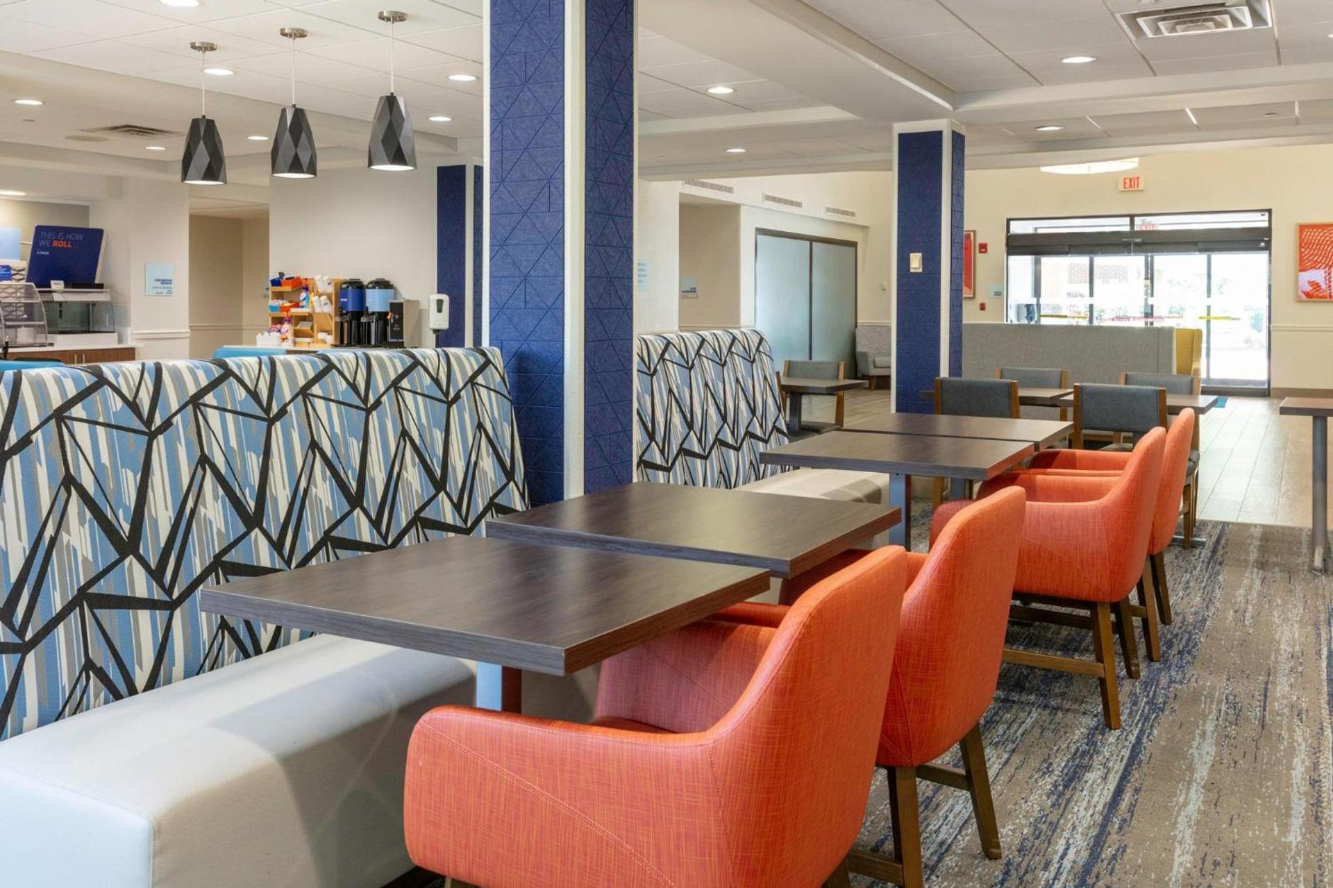 Holiday Inn Express Hotel & Suites Jacksonville Airport by IHG photo 37