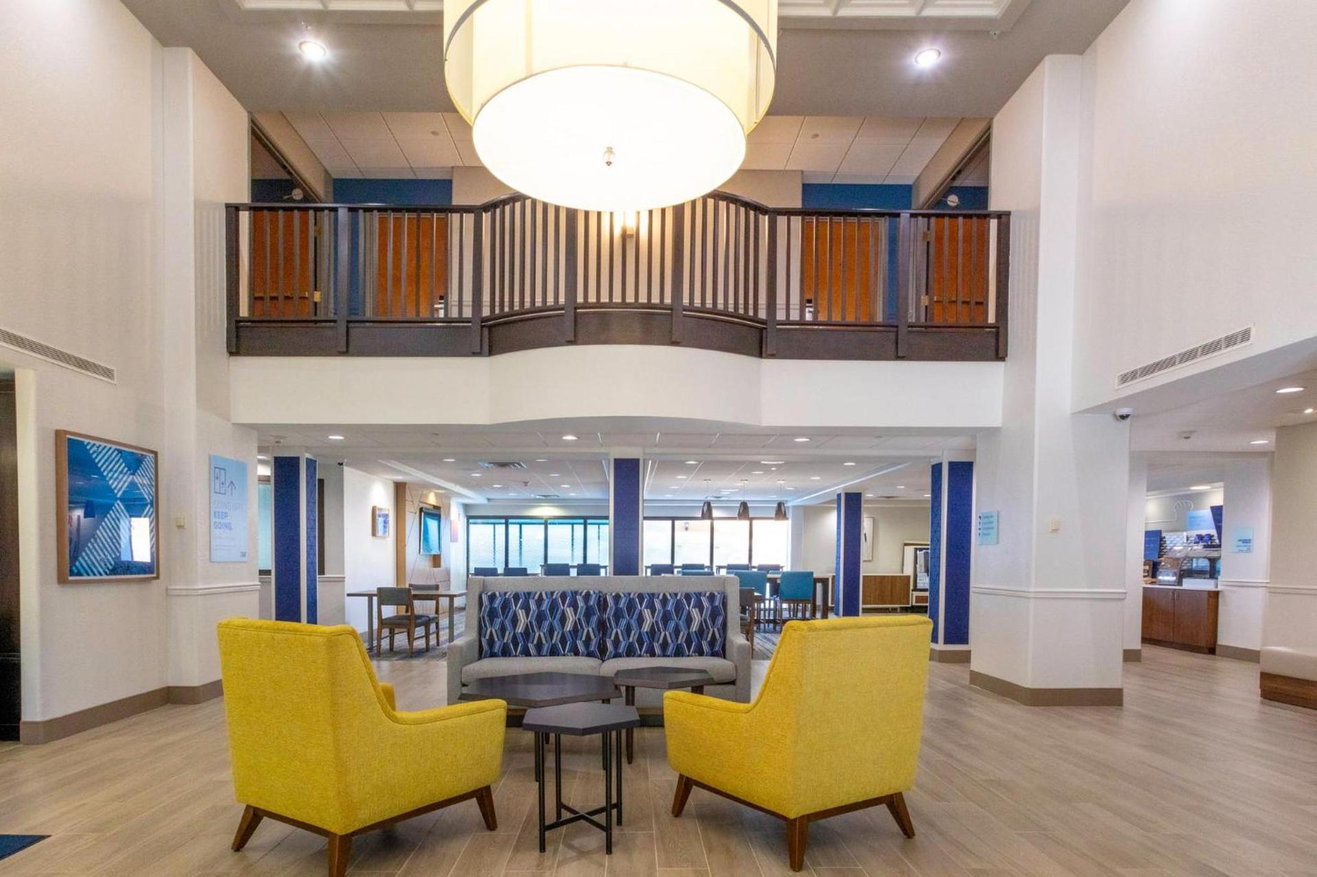 Holiday Inn Express Hotel & Suites Jacksonville Airport by IHG photo 38