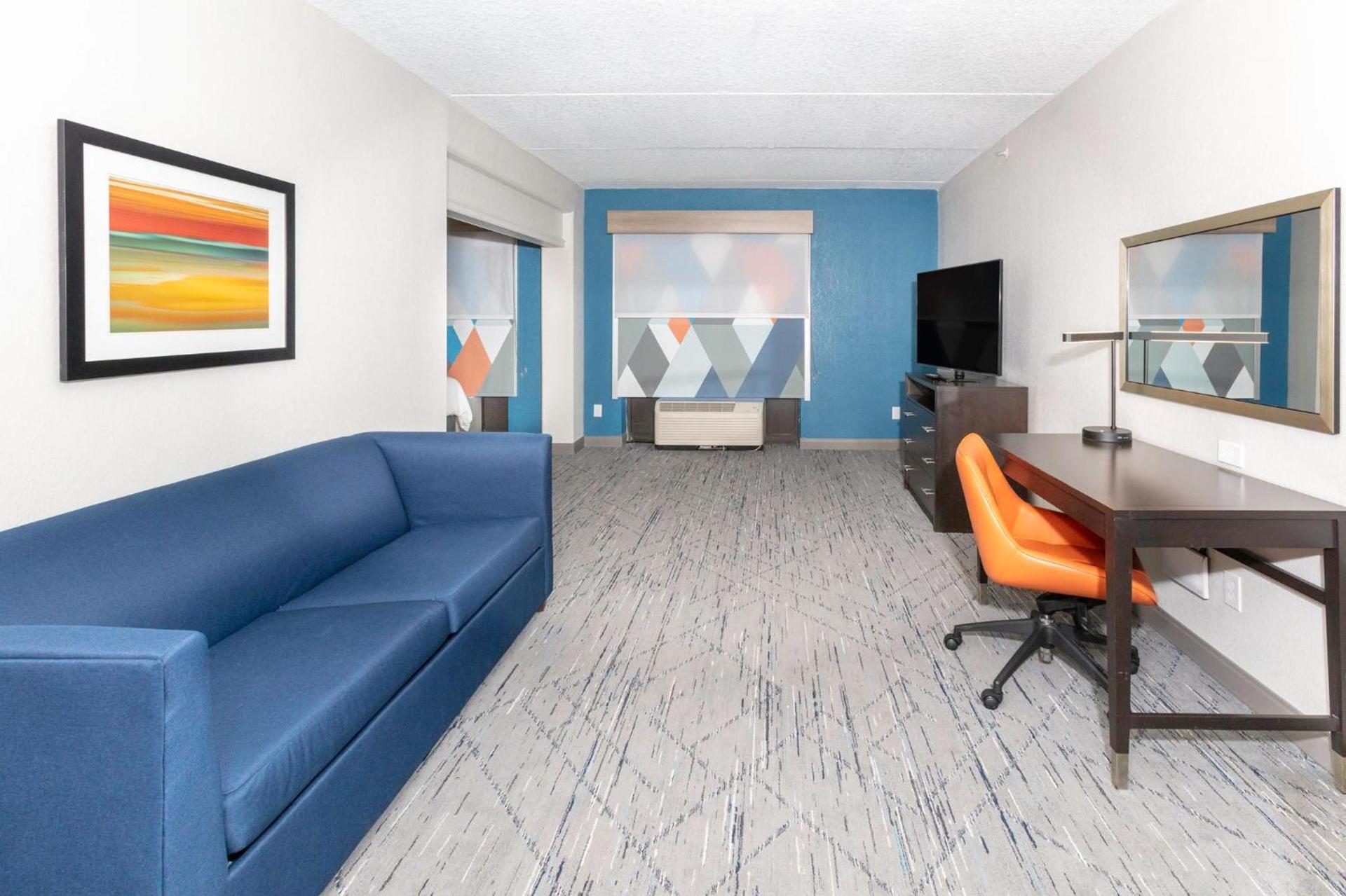 Holiday Inn Express Hotel & Suites Jacksonville Airport by IHG photo 60