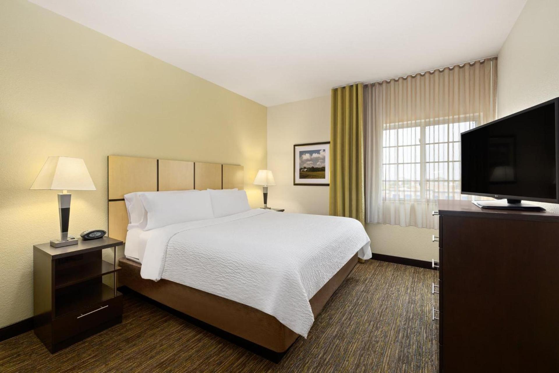 Candlewood Suites Bismarck photo 63