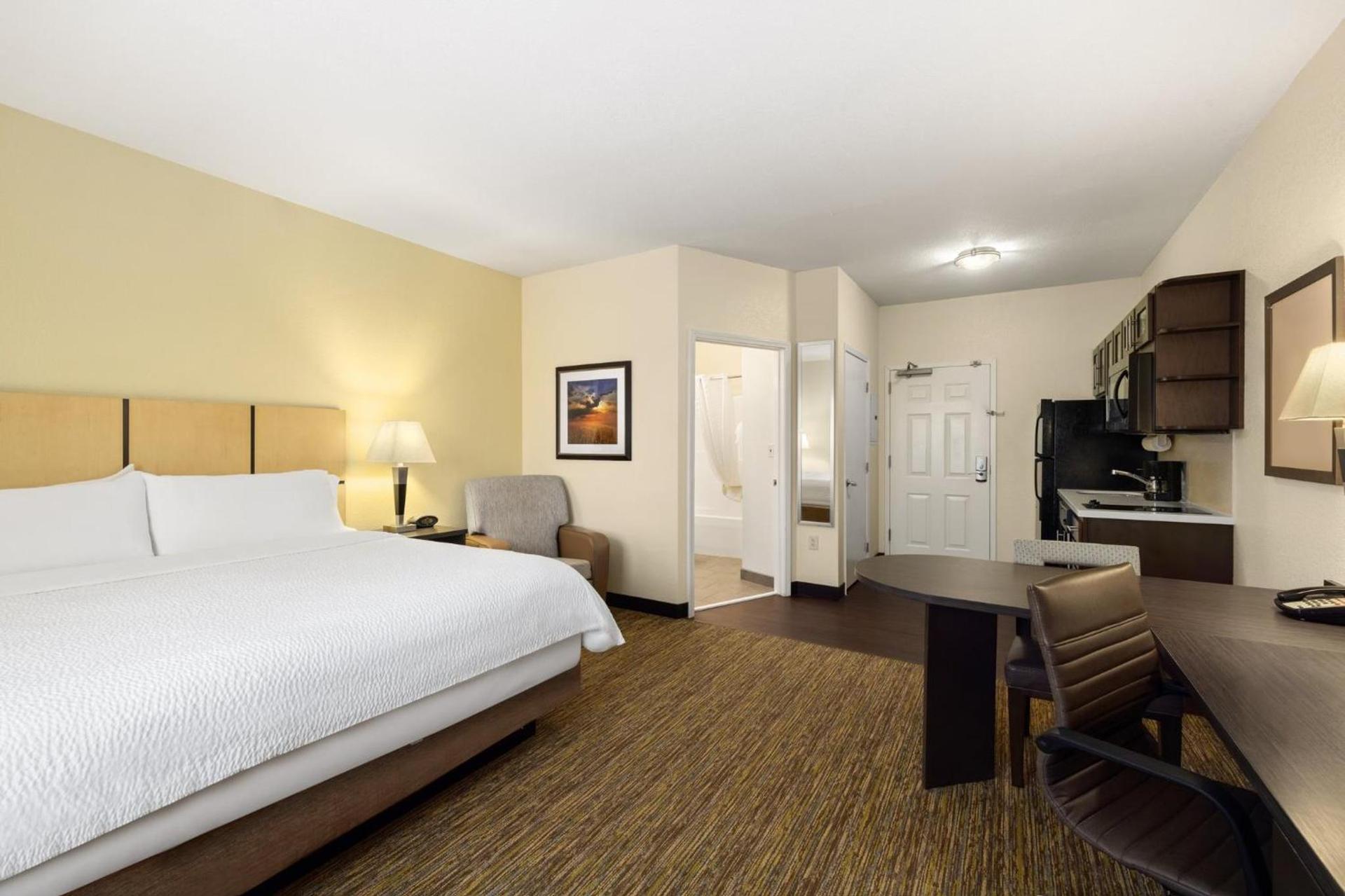 Candlewood Suites Bismarck photo 66