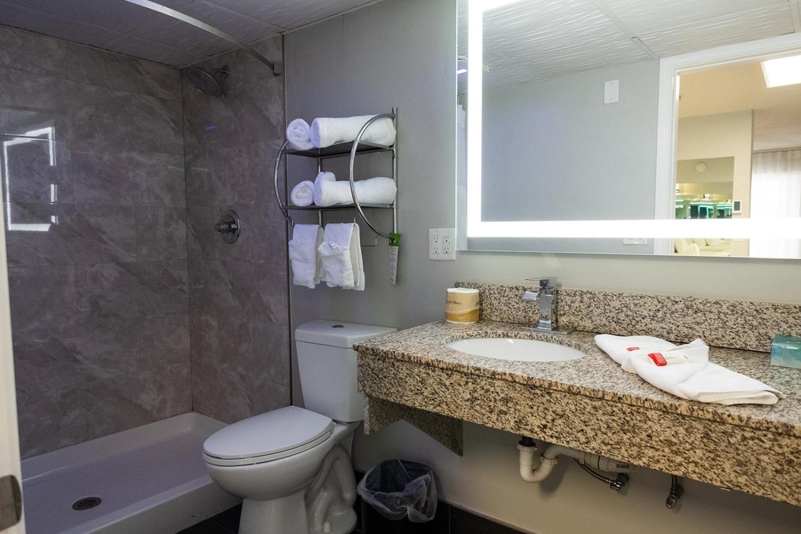 Envi Boutique Hotel Henderson-Evansville South photo 4