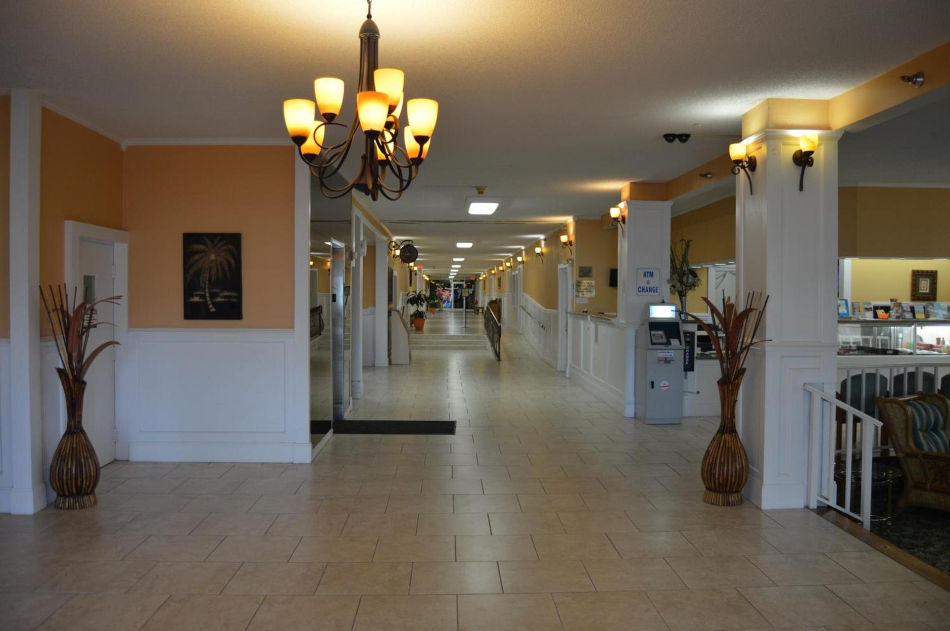 Fountain Beach Resort - Daytona Beach photo 14