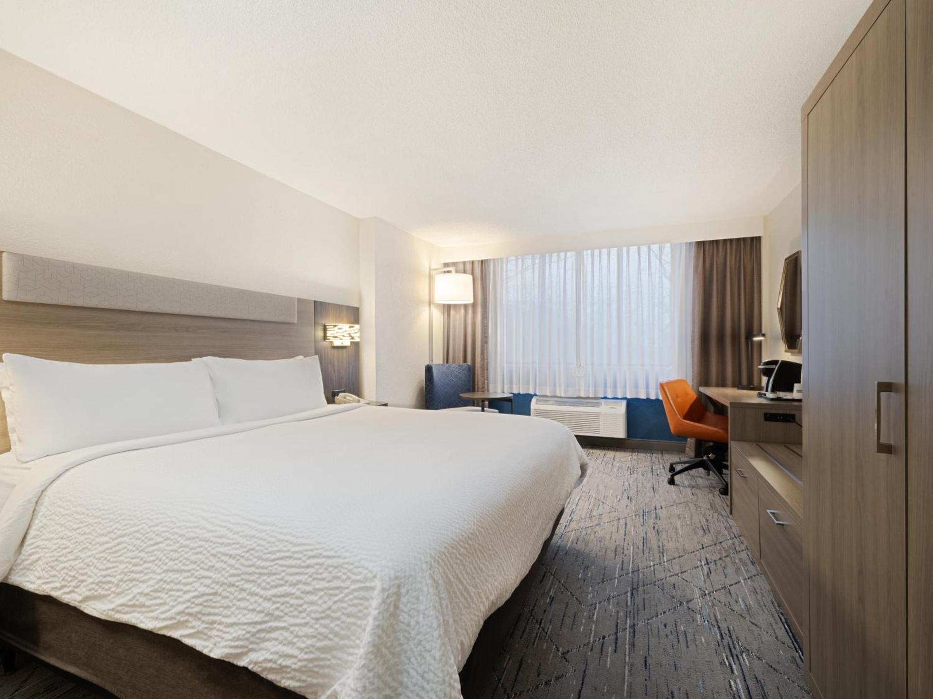 Holiday Inn Express Hotel & Suites Ft. Lauderdale-Plantation by IHG photo 5