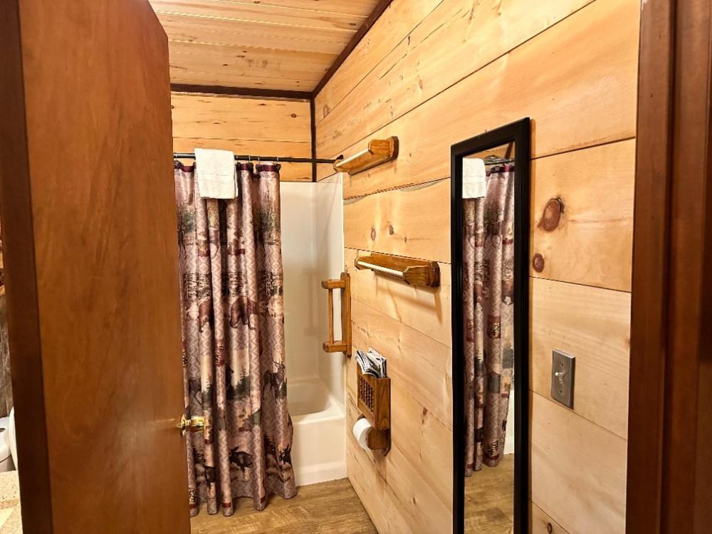Best Bear Lodge photo 15
